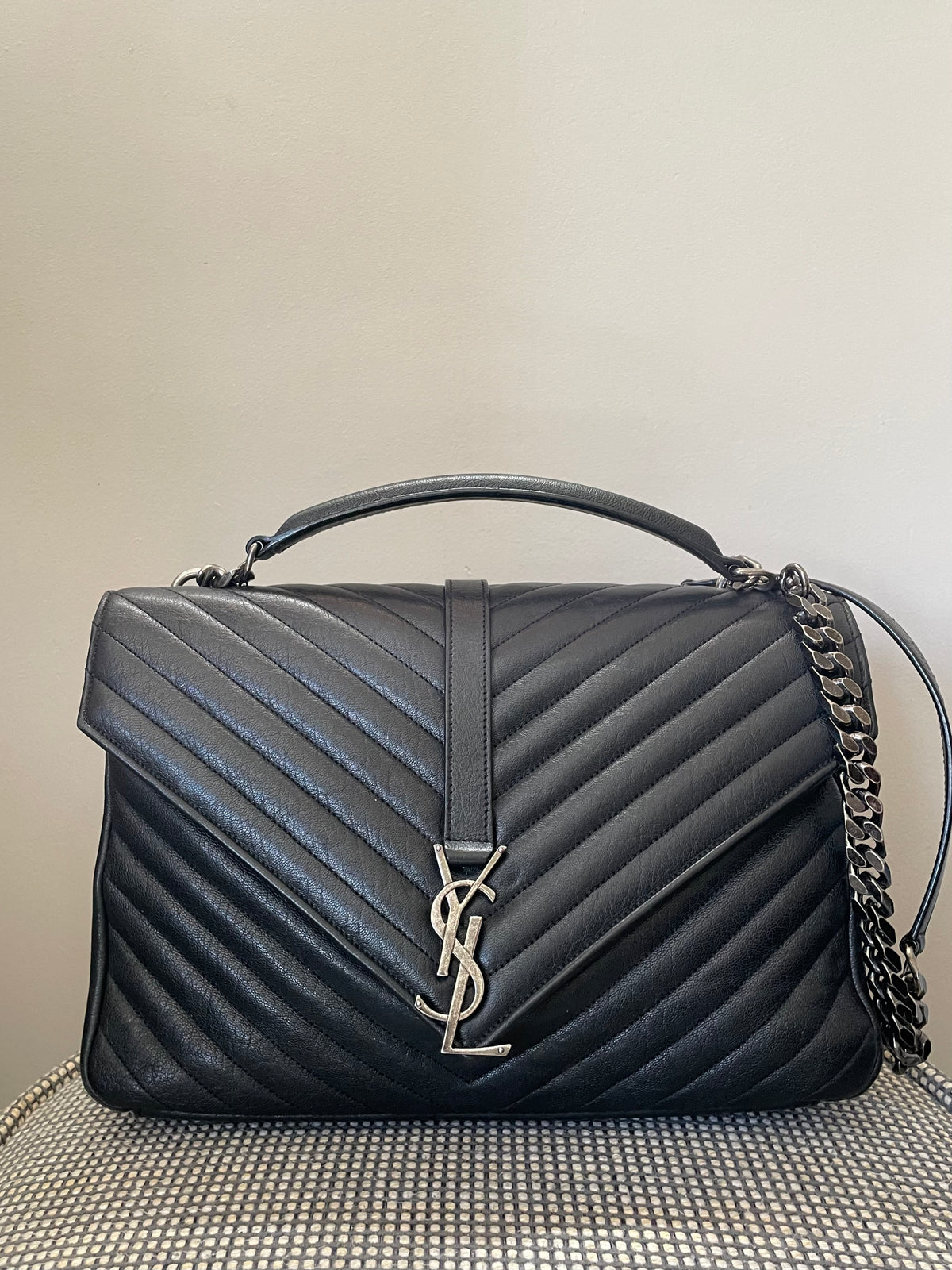 Preloved Saint Laurent Matelasse Chevron Monogram College Bag, Large