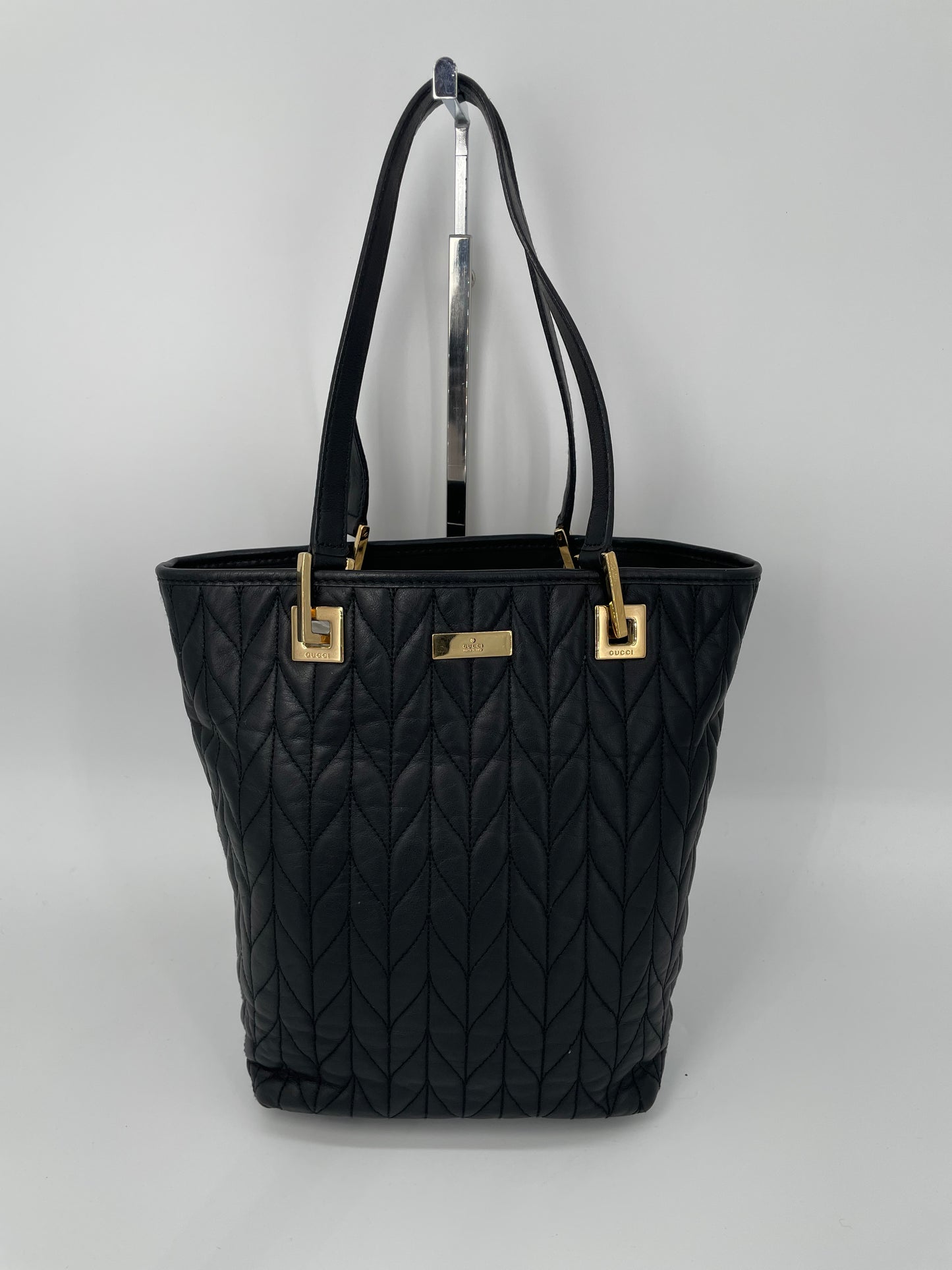 Preloved Gucci Quilted Bucket Top Handle Tote Bag, Small