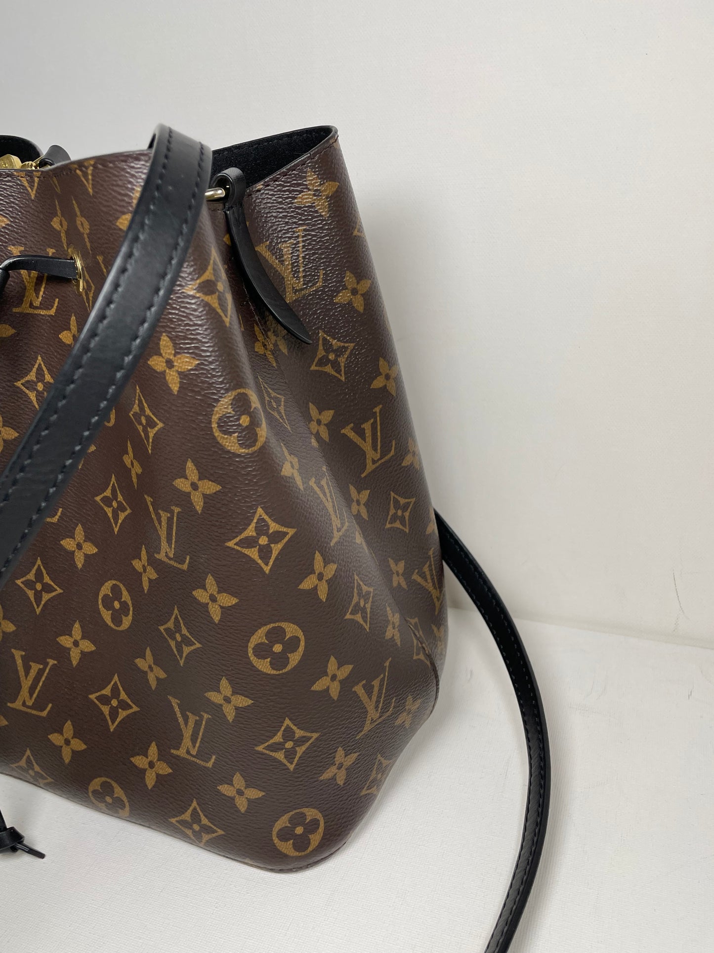 Preloved Louis Vuitton NeoNoe bag