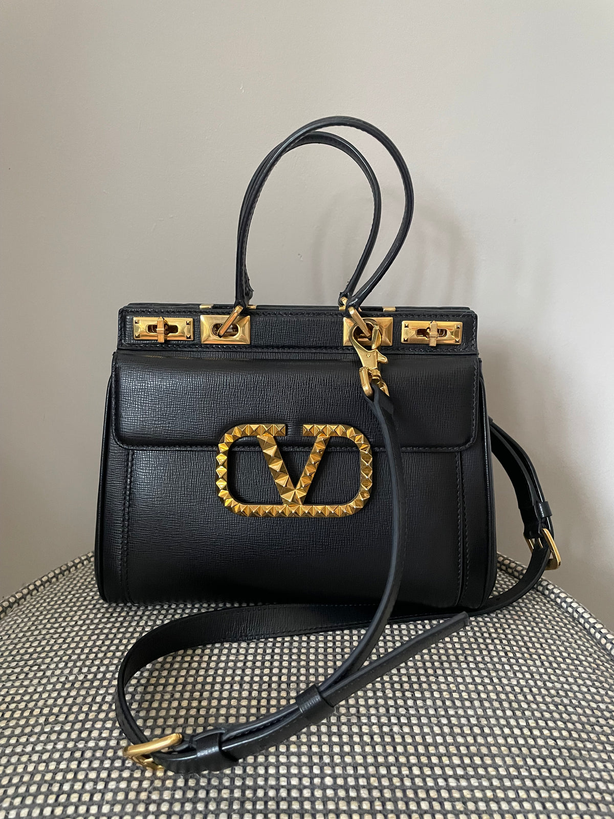 Preloved Valentino Garavani Rockstud Alcove Top-Handle Bag, medium