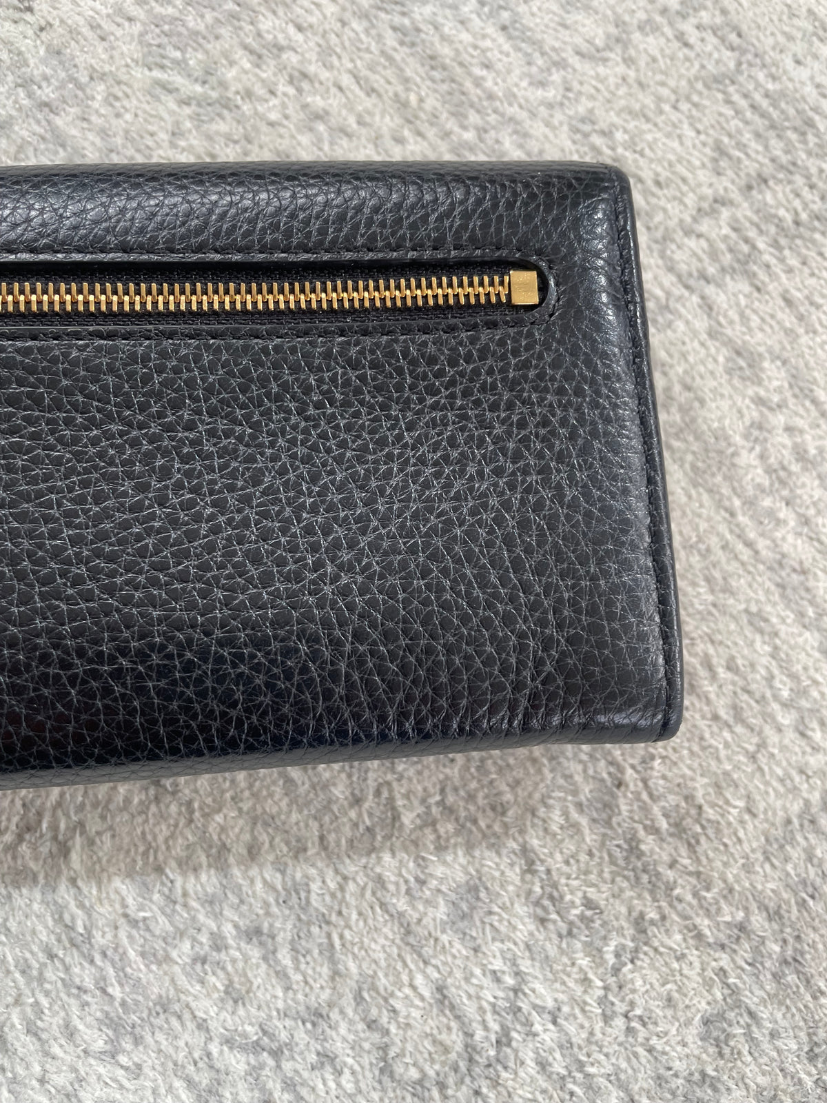 Preloved Mulberry Continental Tree Classic Grain Wallet