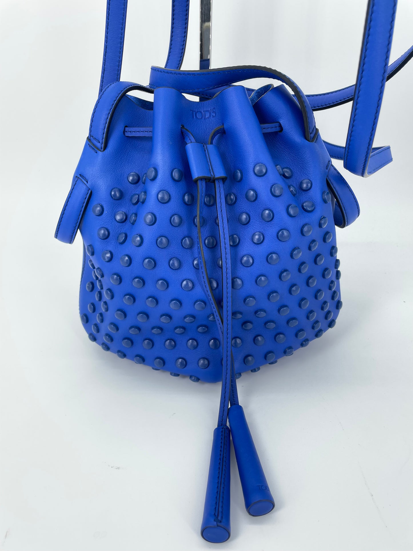 Preloved Tod’s Gommino Bucket Bag