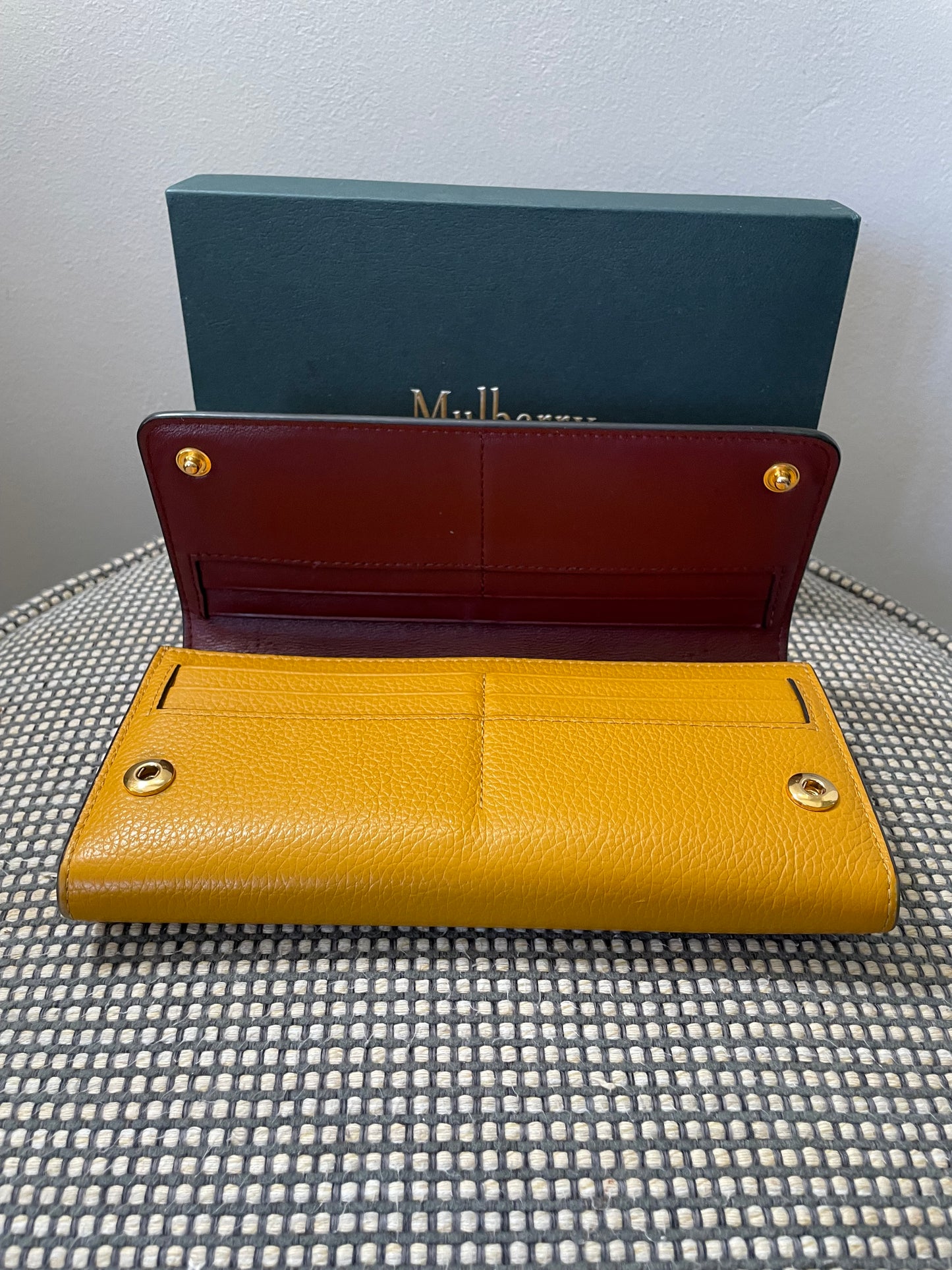 Preloved Mulberry Continental Small Classic Grain Wallet