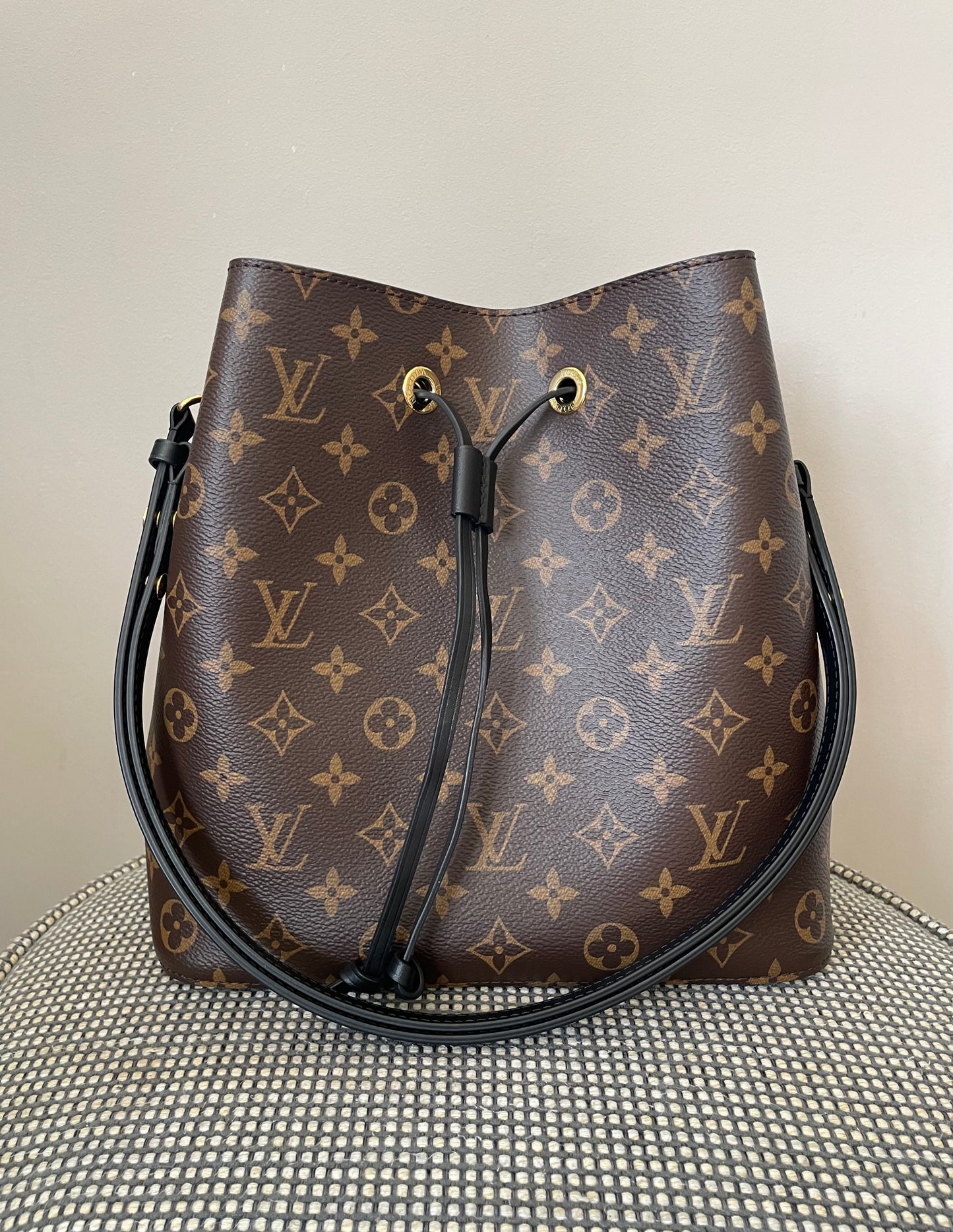 Preloved Louis Vuitton NeoNoe bag