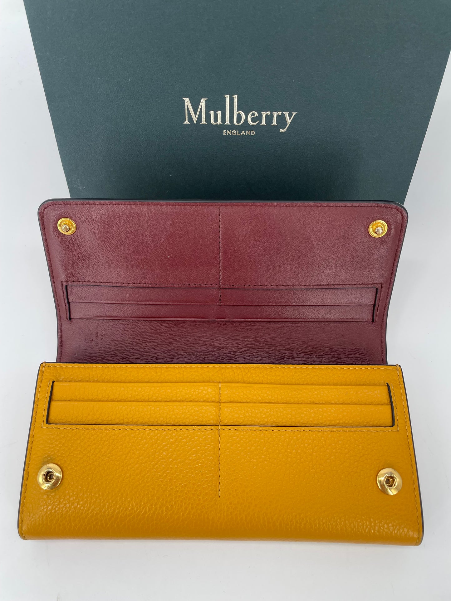 Preloved Mulberry Continental Small Classic Grain Wallet