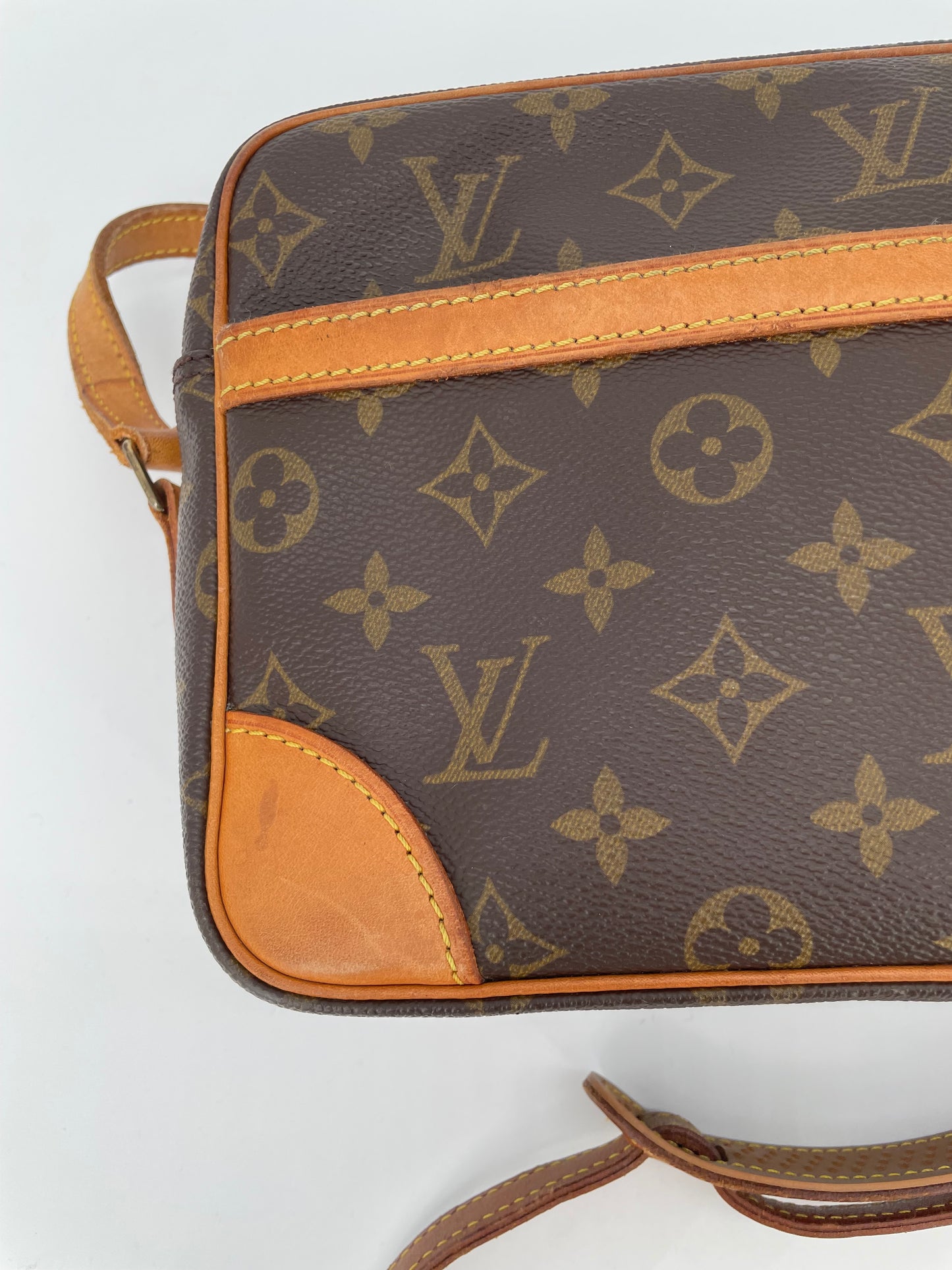 Preloved Vintage Louis Vuitton Canvas Trocadero Bag