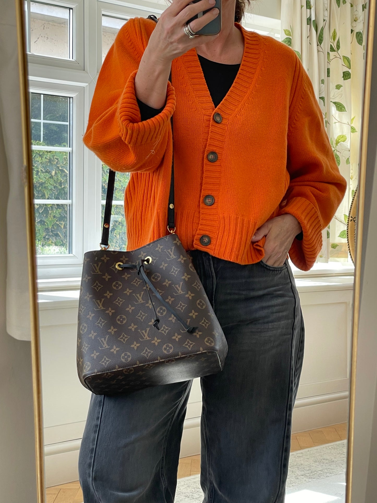 Preloved Louis Vuitton NeoNoe bag