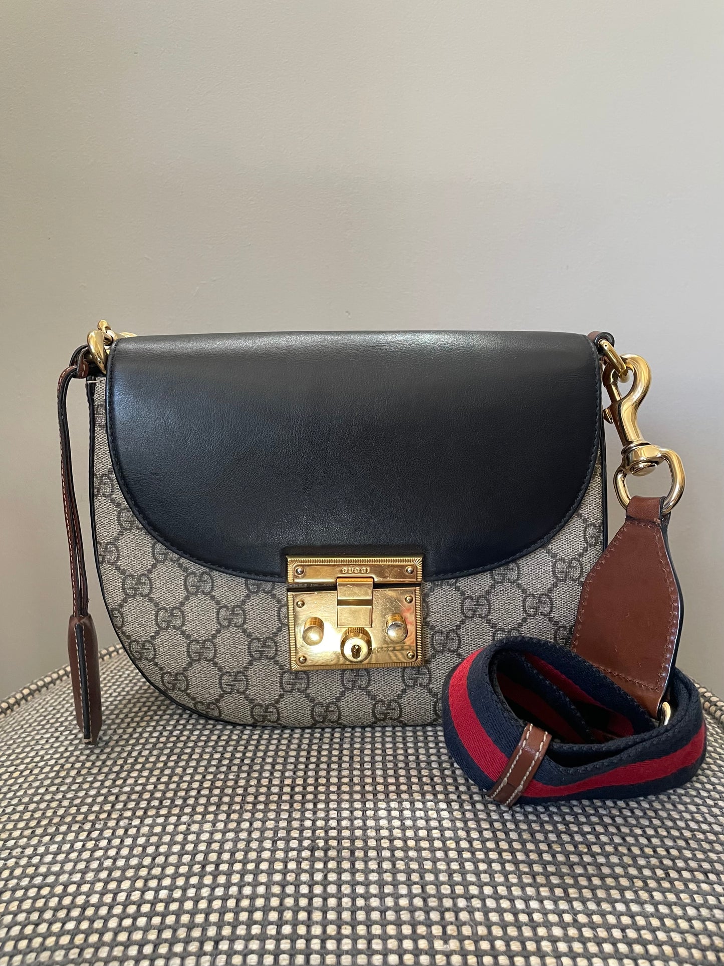 Preloved Gucci GG Supreme Monogram Saddle Lock Messenger Shoulder Bag, Small