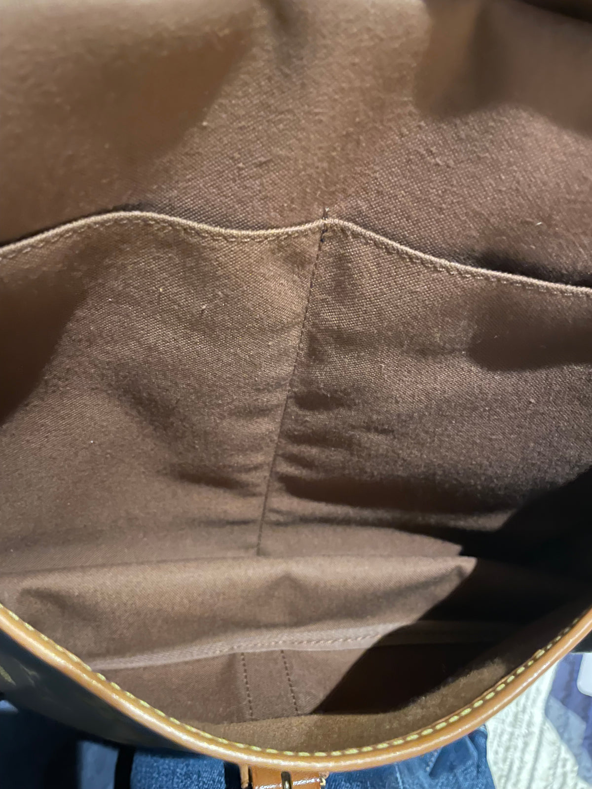 Preloved Vintage Louis Vuitton Saumur 35 Messenger Bag, large