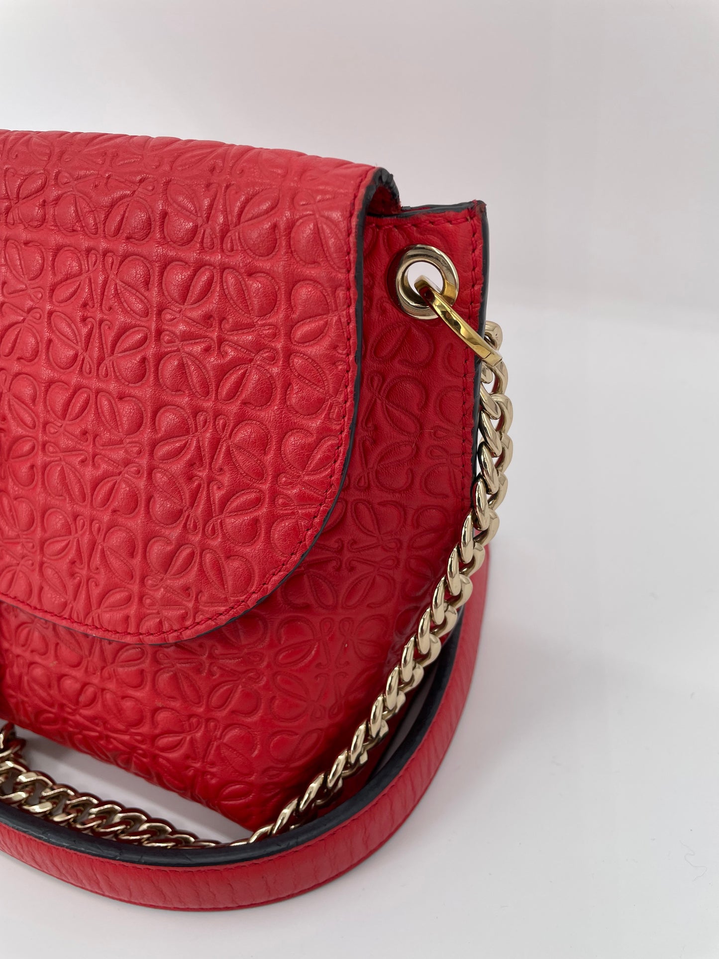 Preloved Loewe Avenue Embossed Shoulder Bag