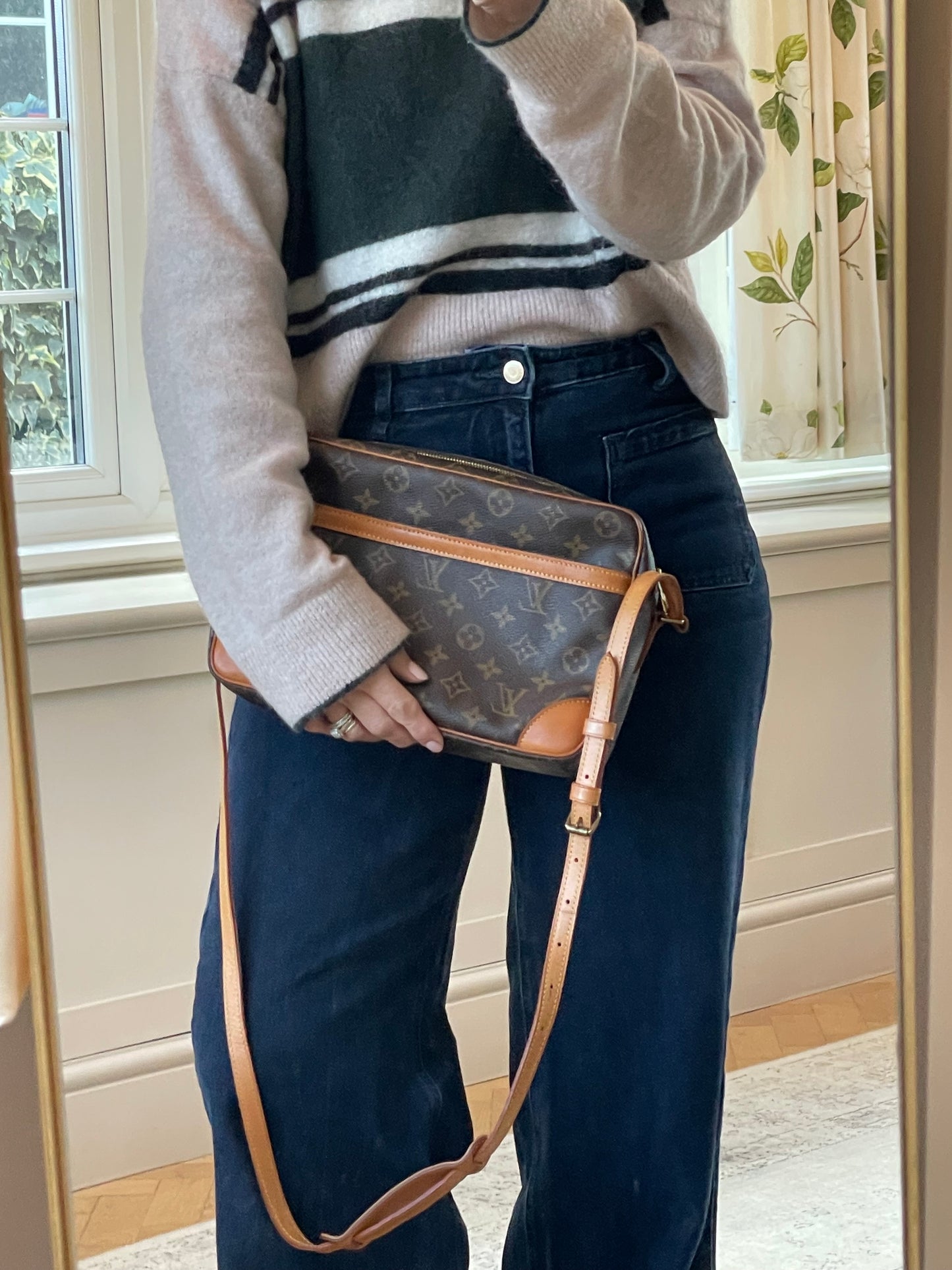 Preloved Vintage Louis Vuitton Canvas Trocadero Bag