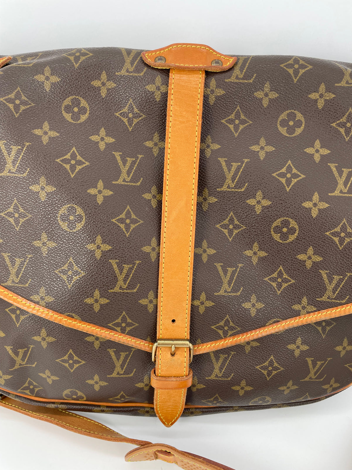 Preloved Vintage Louis Vuitton Saumur 35 Messenger Bag, large