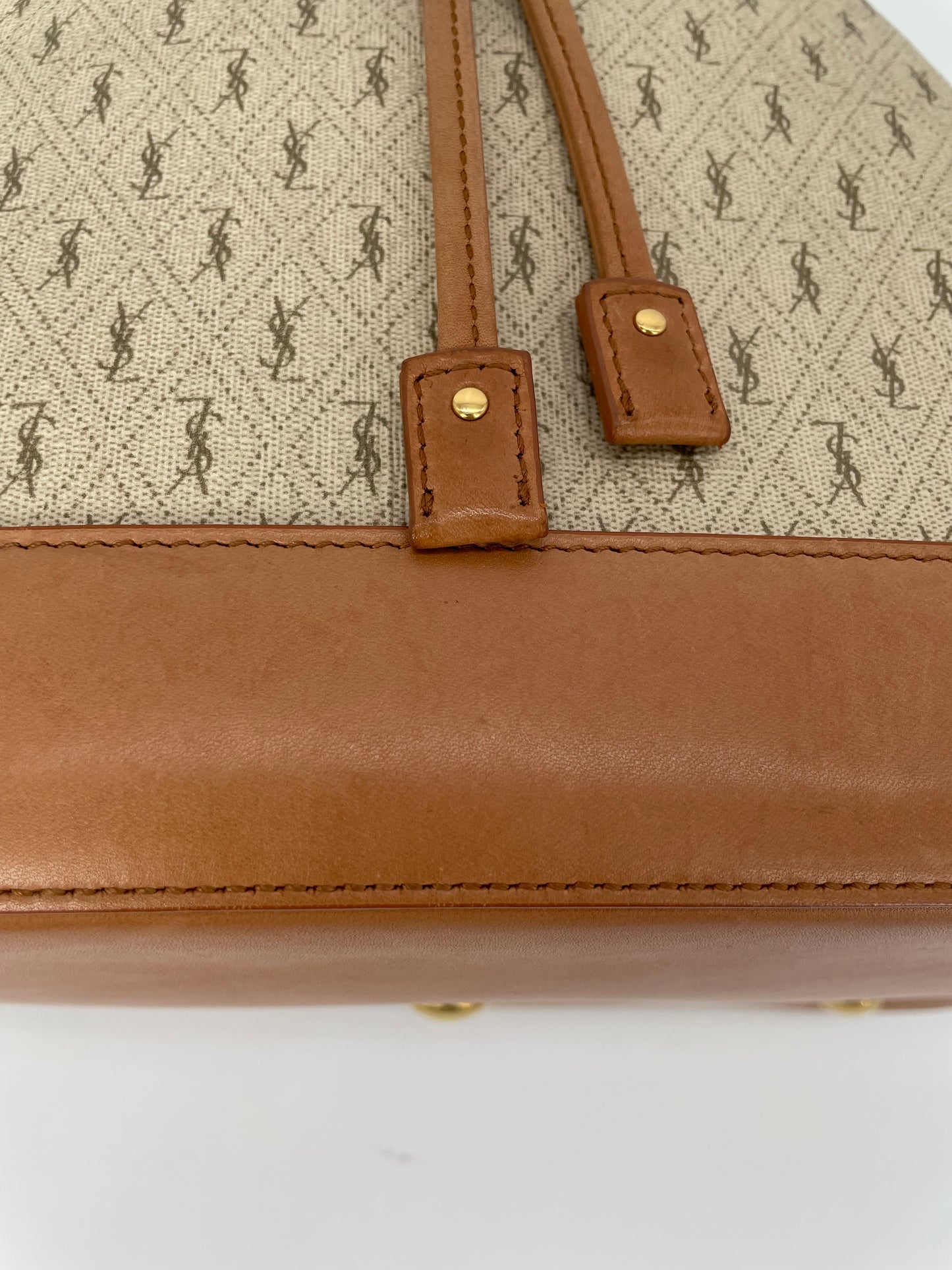 Preloved Saint Laurent Le Monogramme Bucket Bag