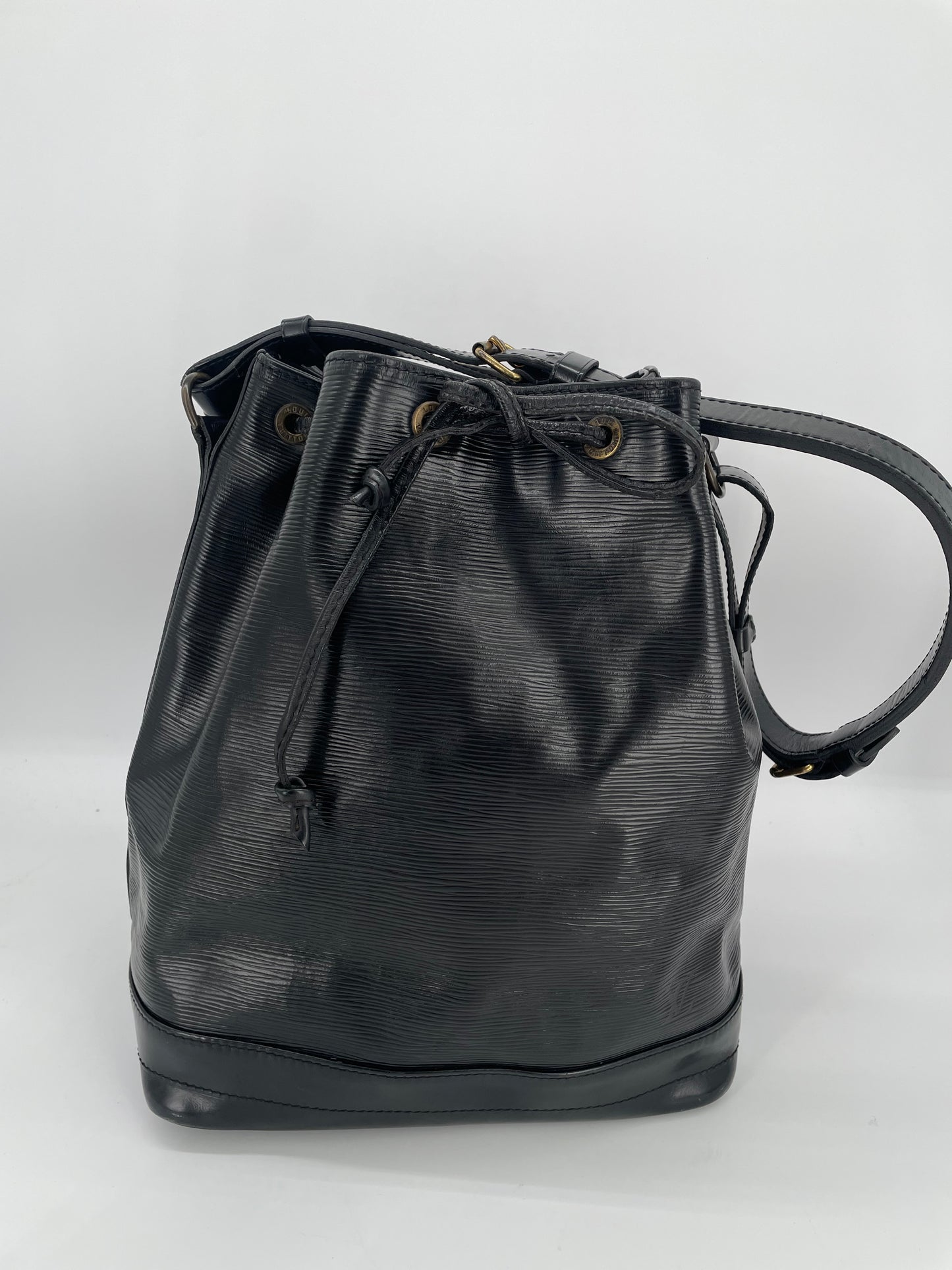 Preloved, Vintage Louis Vuitton Noe Bucket Bag, Large