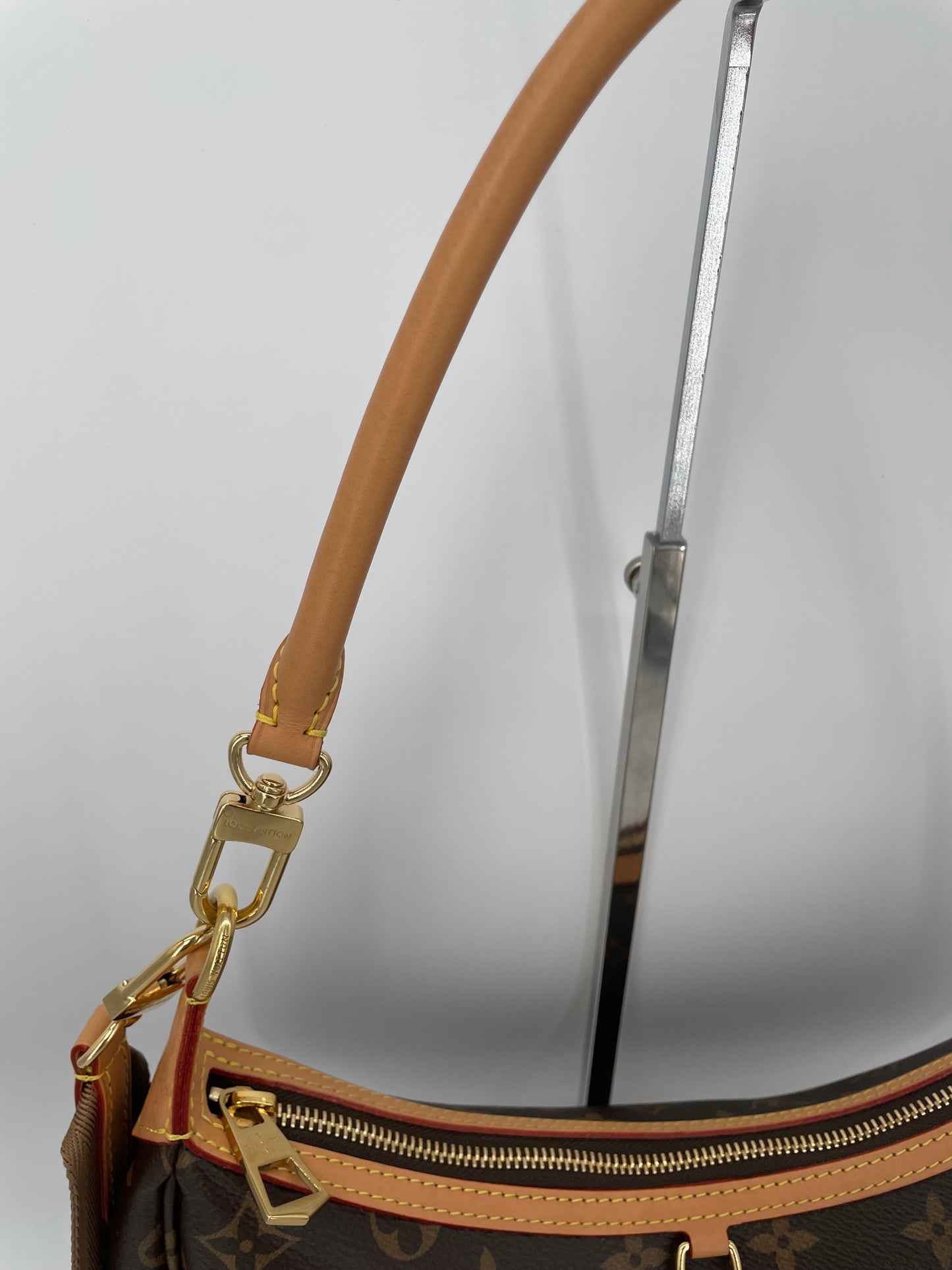 Preloved Louis Vuitton Looping Monogram Two Way Bag