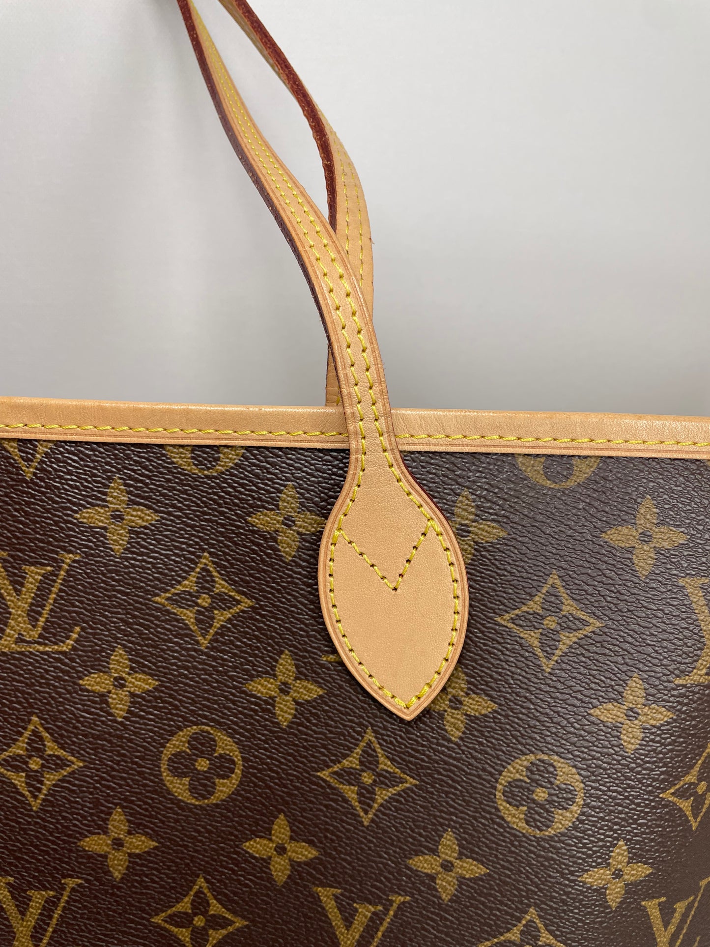 Louis Vuitton Neverfull Shopping Tote Bag, GM