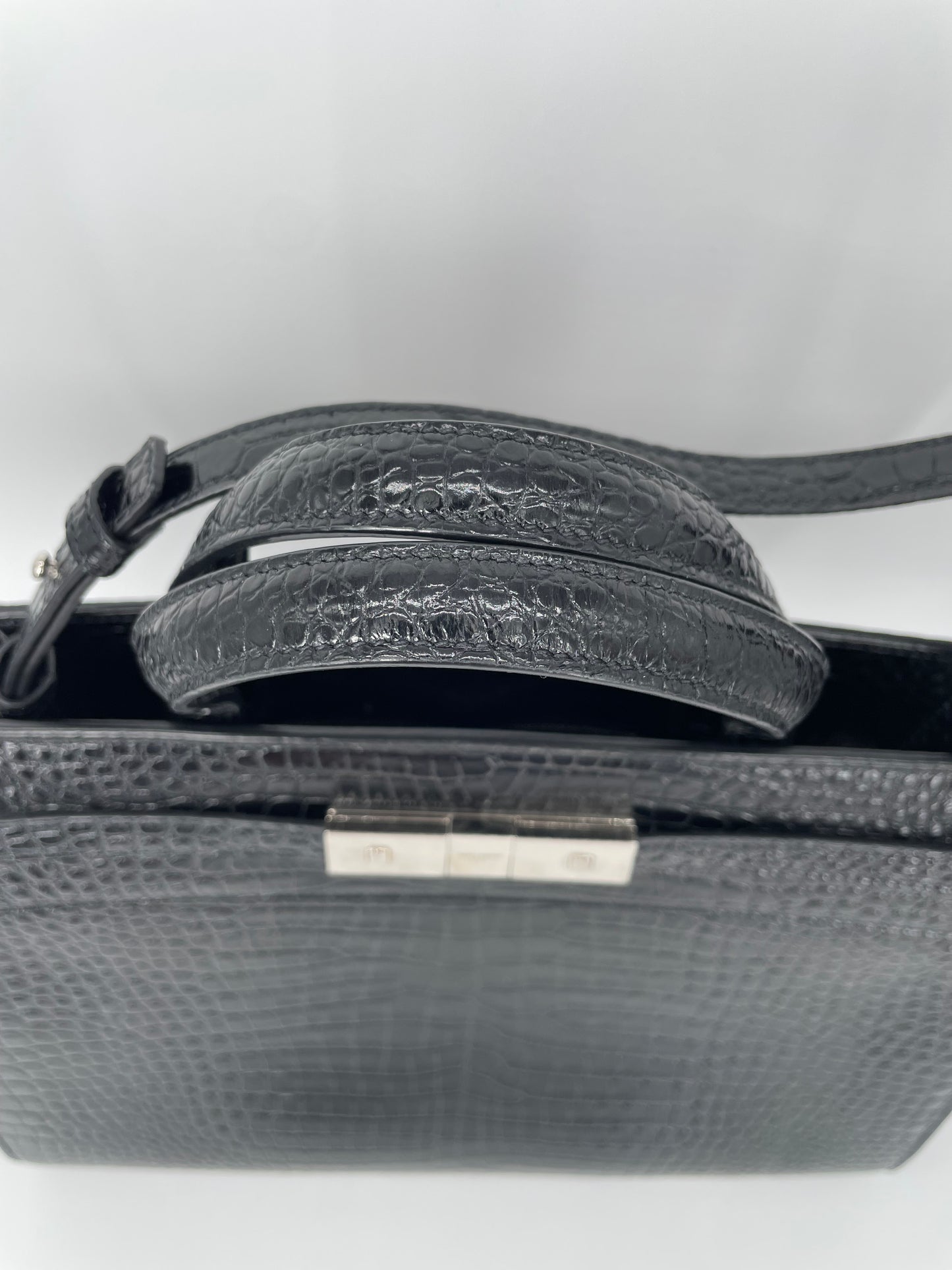 Preloved Saint Laurent Manhattan Tote Bag with Long Strap