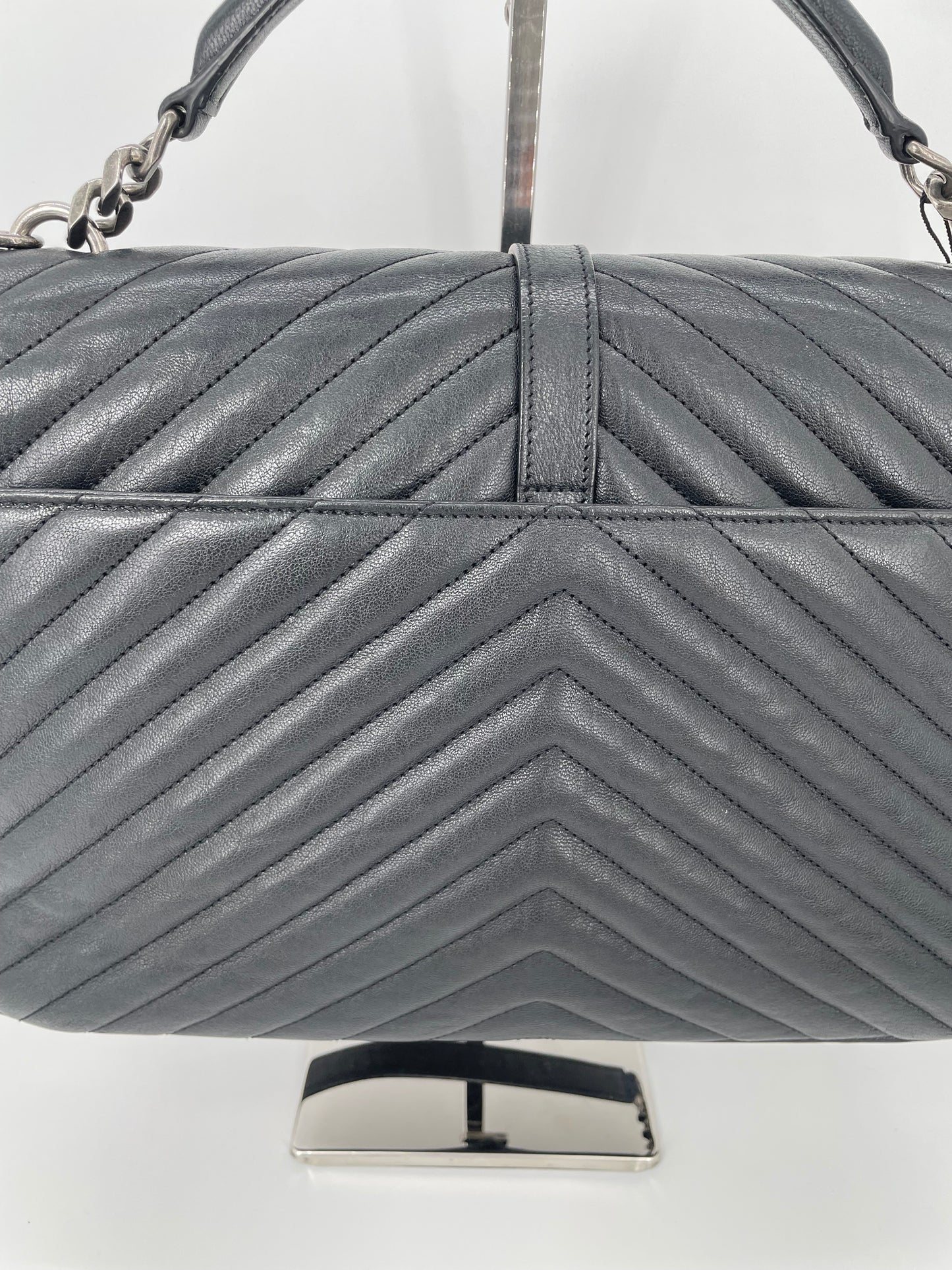 Preloved Saint Laurent Matelasse Chevron Monogram College Bag, Large