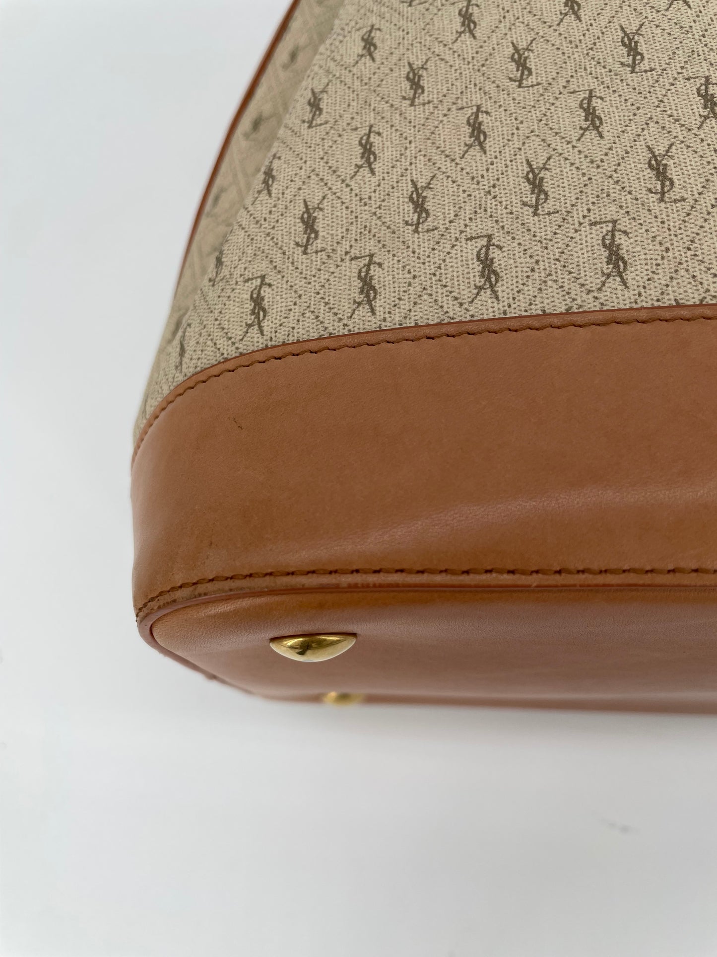 Preloved Saint Laurent Le Monogramme Bucket Bag