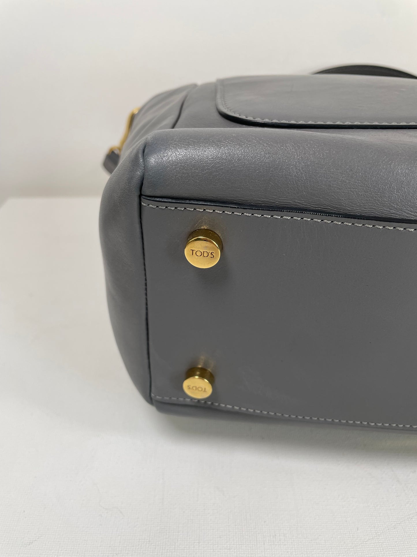 Preloved Tod’s Two Way Wave Bag, Large