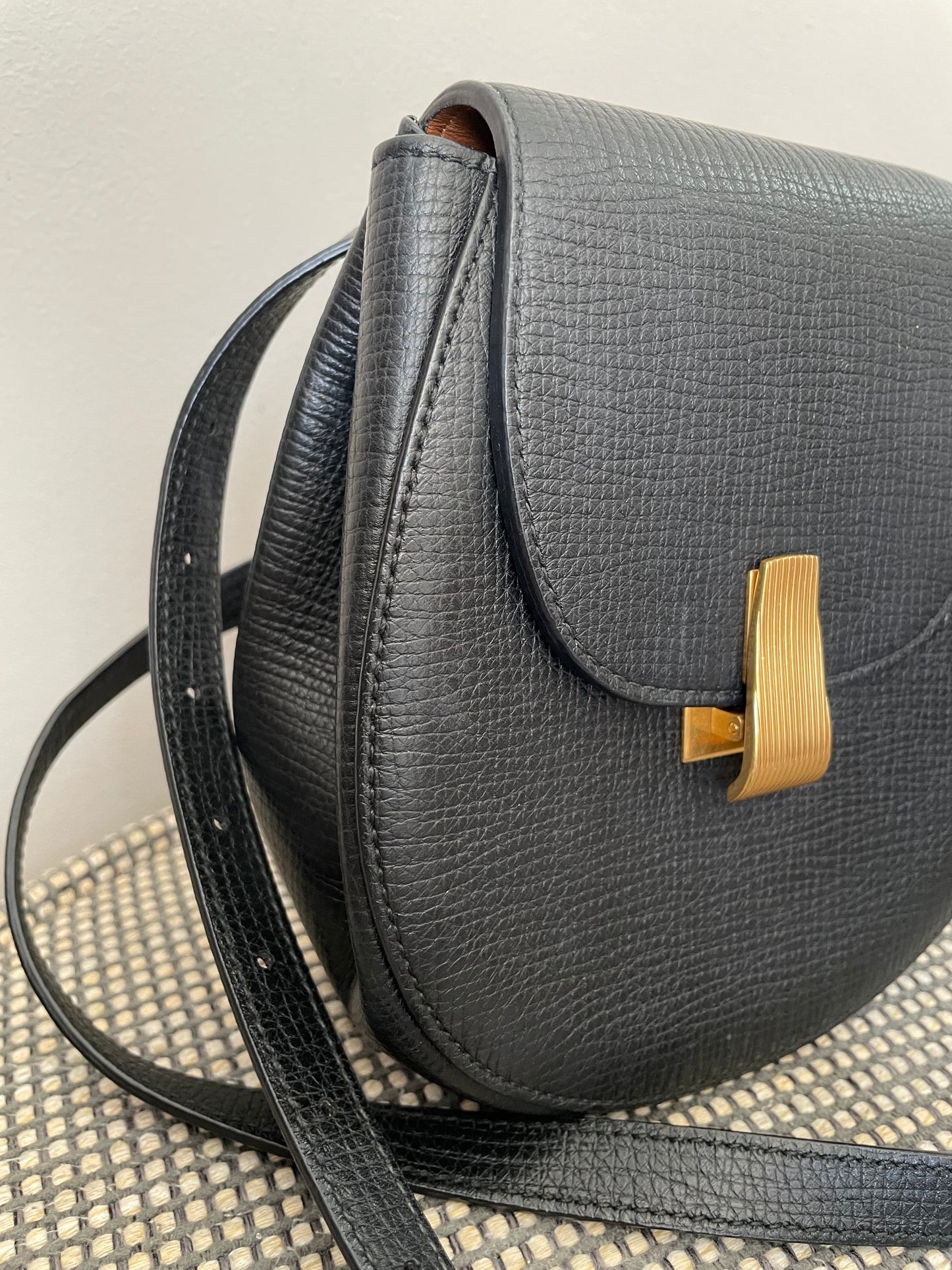 Preloved Bottega Veneta Palmellato Rounded Belt Bag