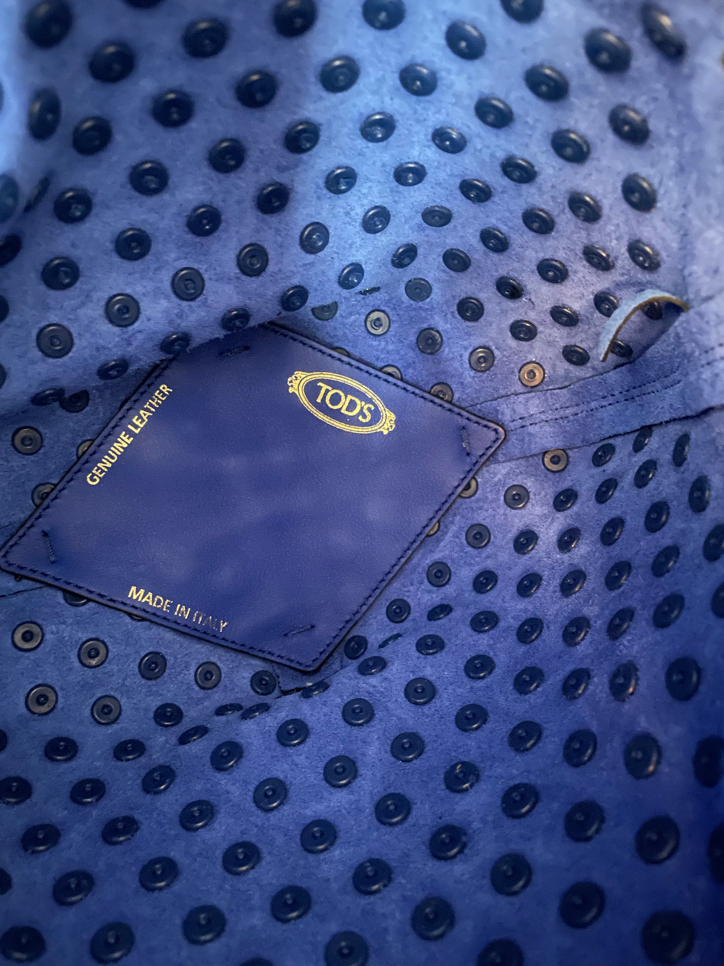 Preloved Tod’s Gommino Bucket Bag