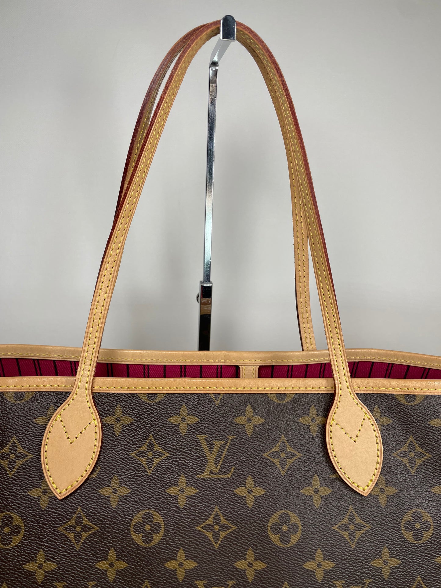 Louis Vuitton Neverfull Shopping Tote Bag, GM