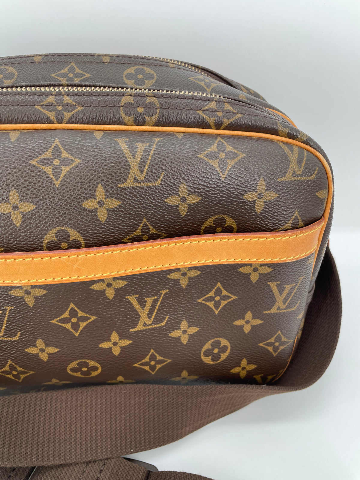 Preloved,  Louis Vuitton Reporter Shoulder Bag, PM