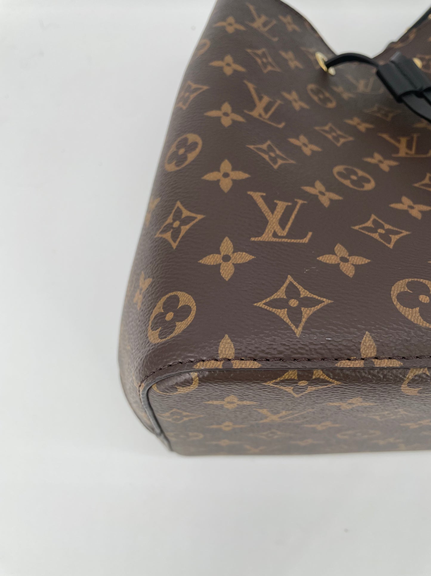 Preloved Louis Vuitton NeoNoe Bucket Bag