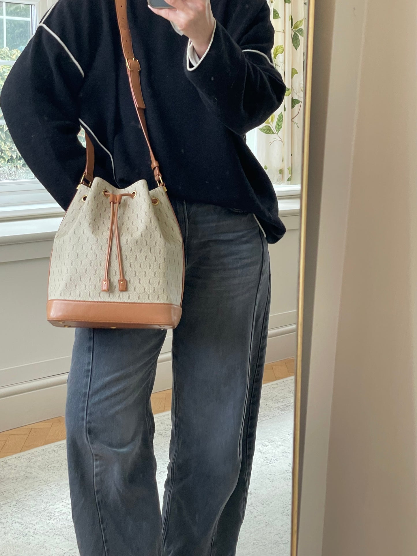 Preloved Saint Laurent Le Monogramme Bucket Bag