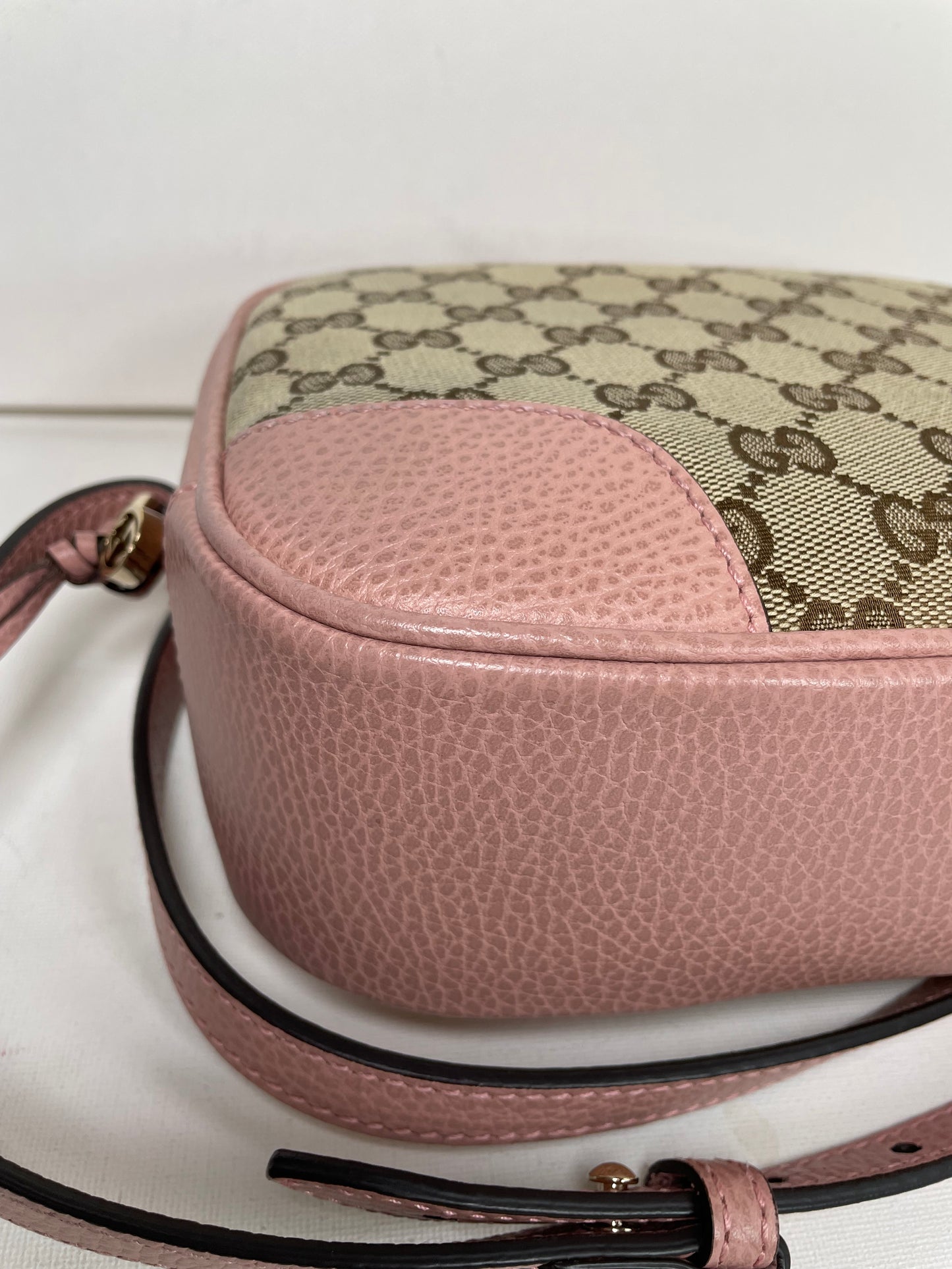 Preloved Gucci Bree Crossbody Bag