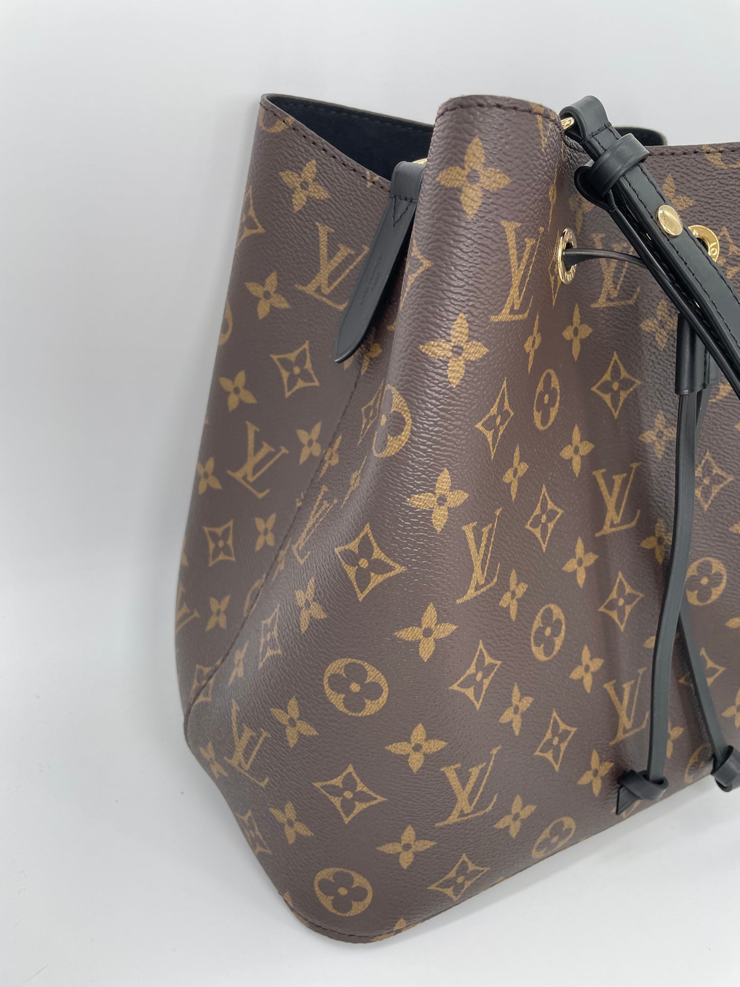 Preloved Louis Vuitton NeoNoe Bucket Bag