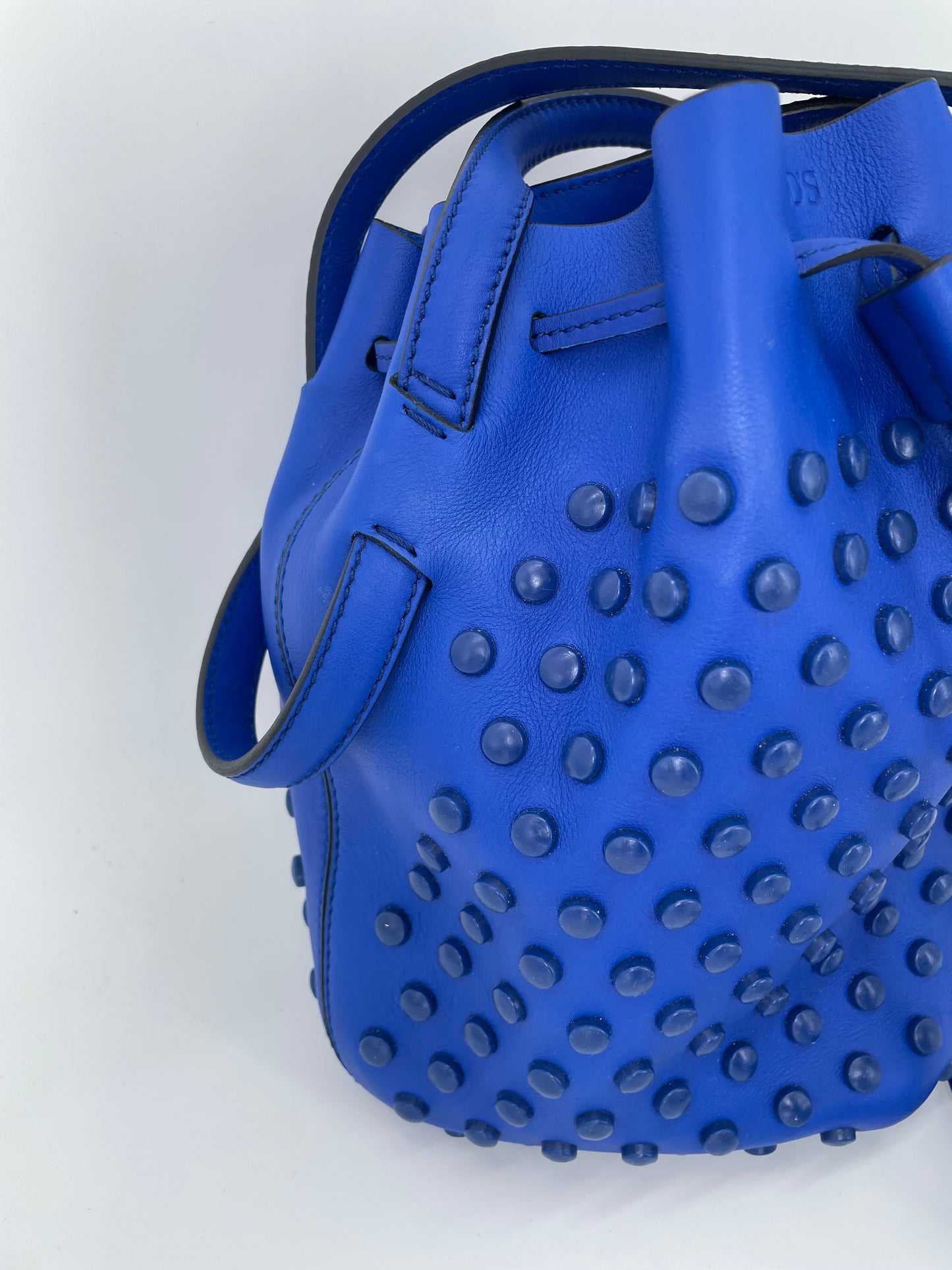 Preloved Tod’s Gommino Bucket Bag