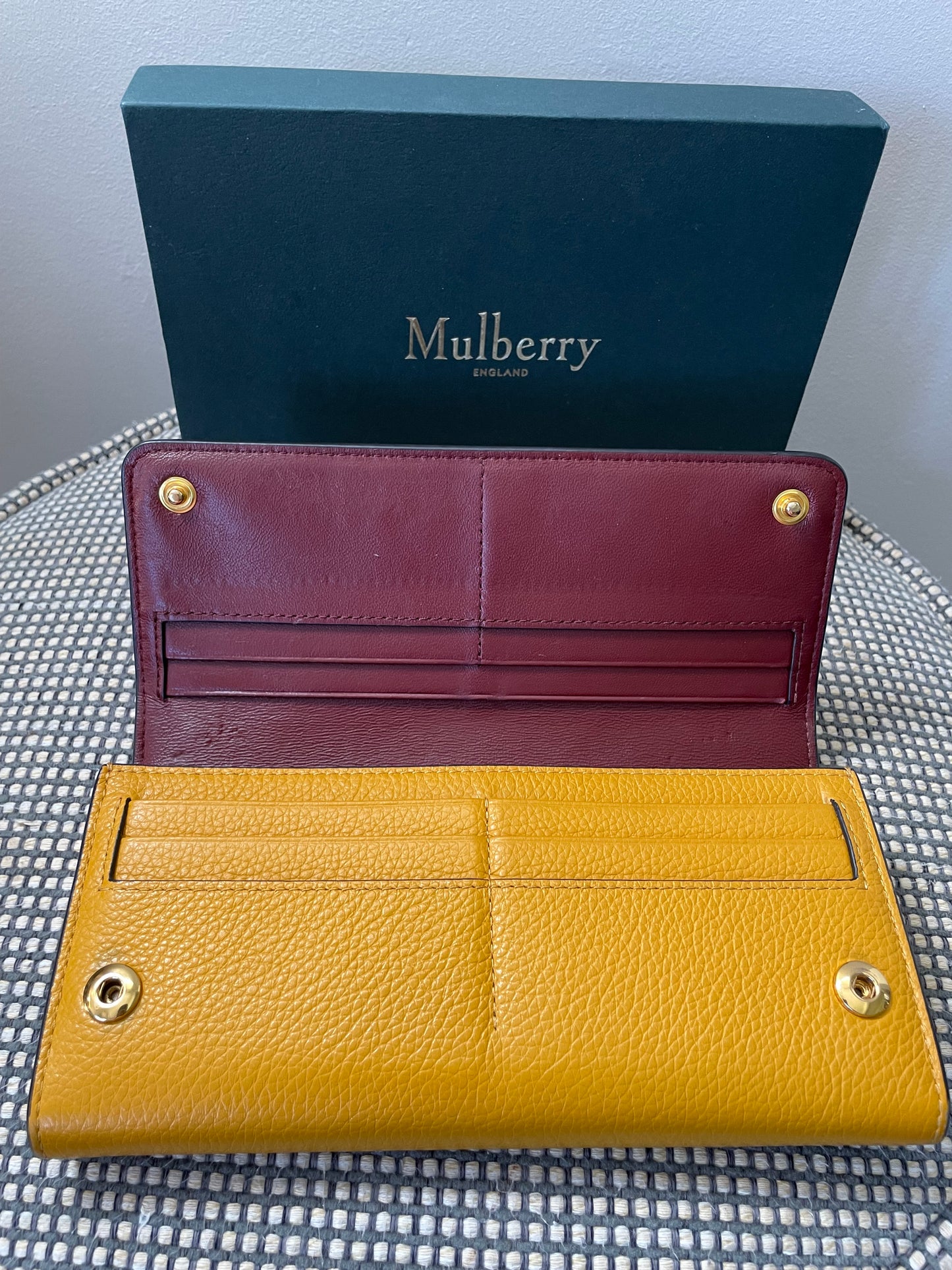 Preloved Mulberry Continental Small Classic Grain Wallet