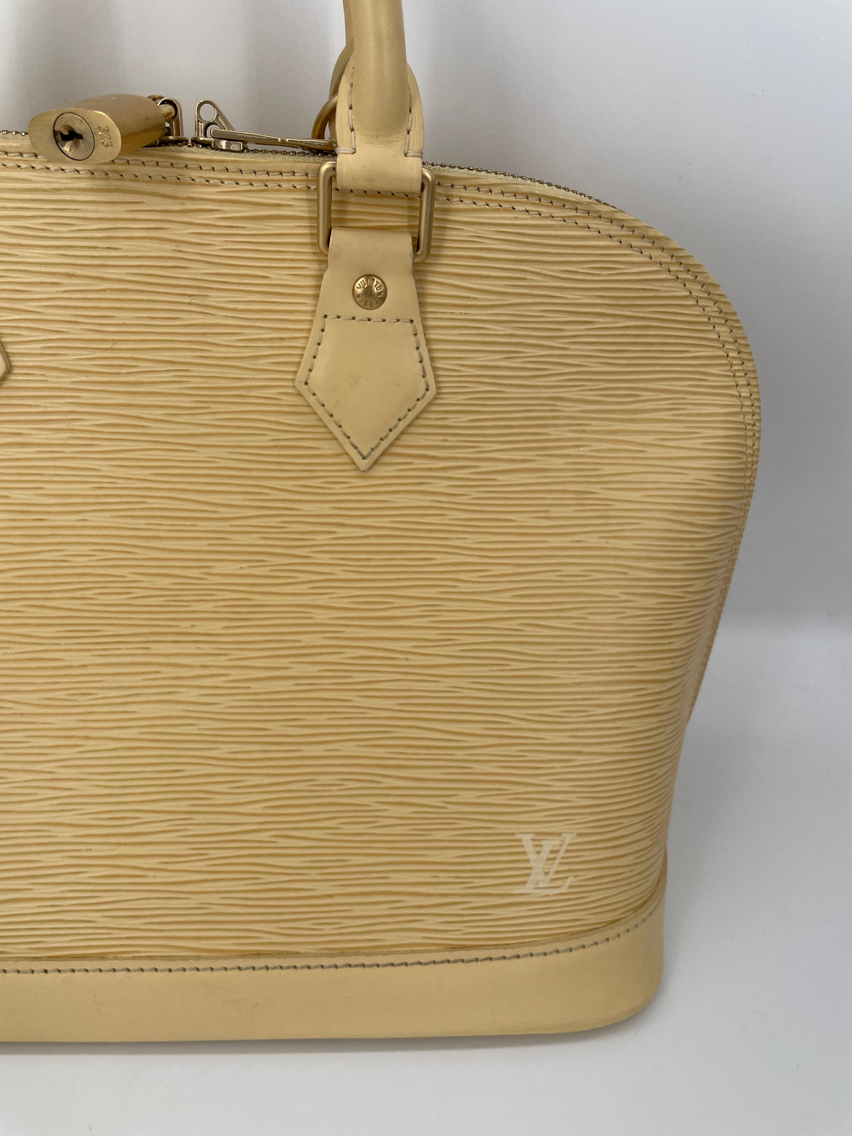 Preloved Louis Vuitton Alma Epi Bag, PM