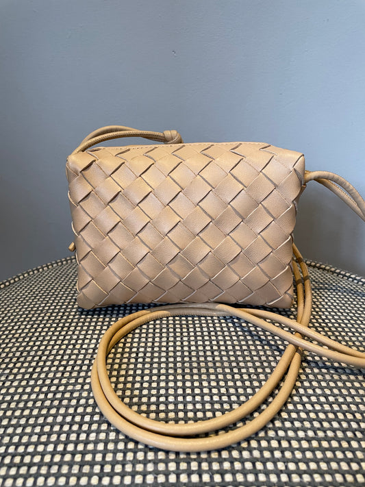 Preloved Bottega Veneta Loop Camera Bag, Mini