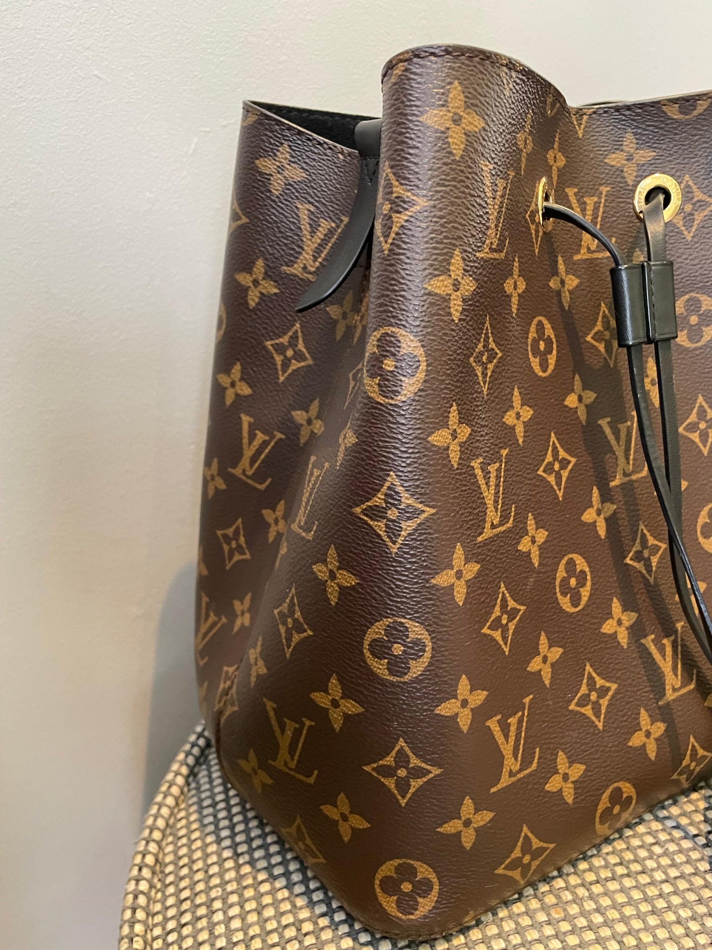 Preloved Louis Vuitton NeoNoe bag