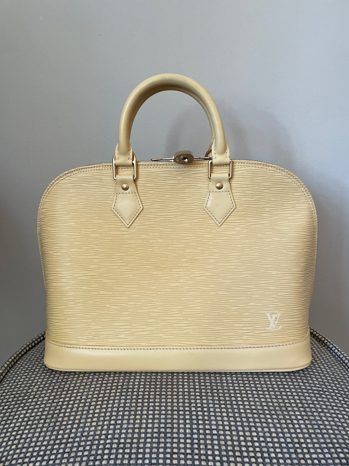 Preloved Louis Vuitton Alma Epi Bag, PM