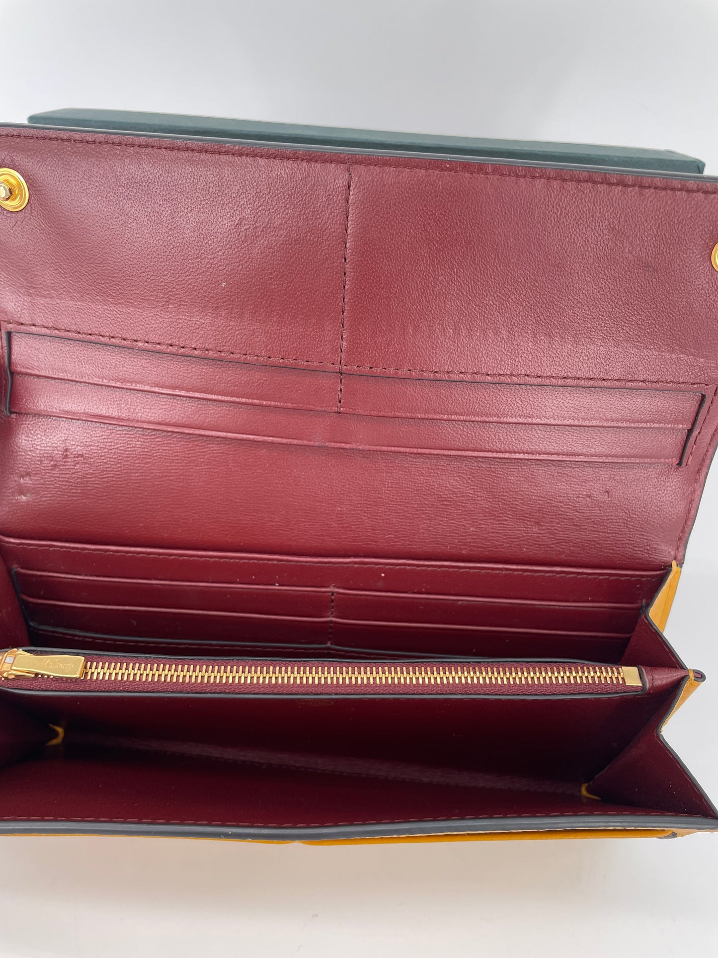 Preloved Mulberry Continental Small Classic Grain Wallet