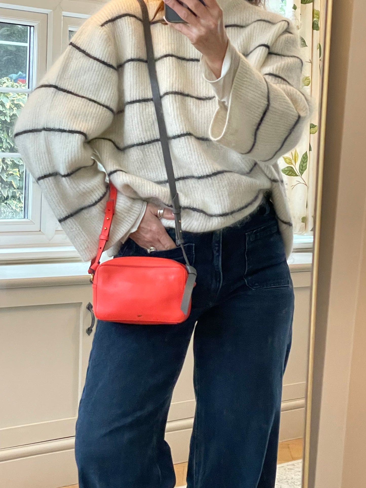 Preloved Anya Hindmarch Circle Camera Crossbody Bag