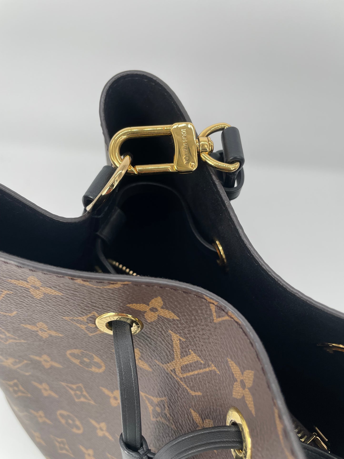 Preloved Louis Vuitton NeoNoe Bucket Bag
