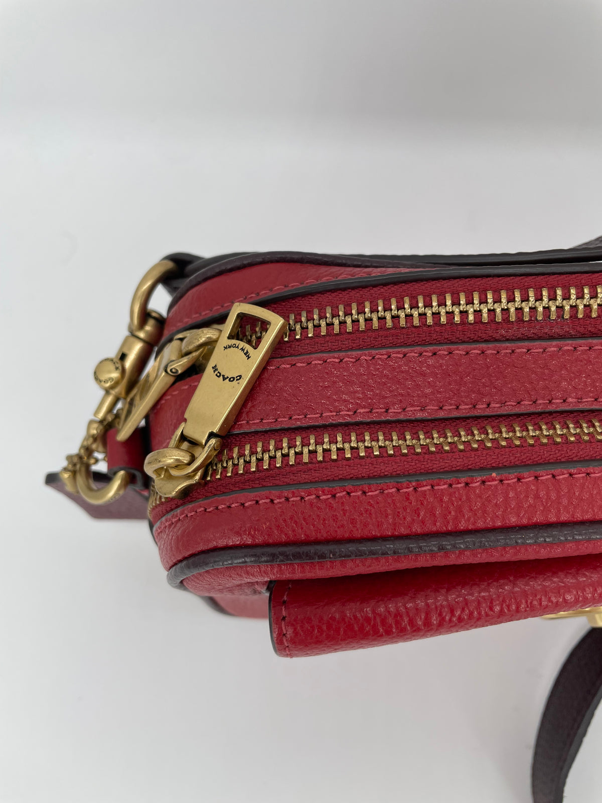 Preloved Coach Willow Camera Bag