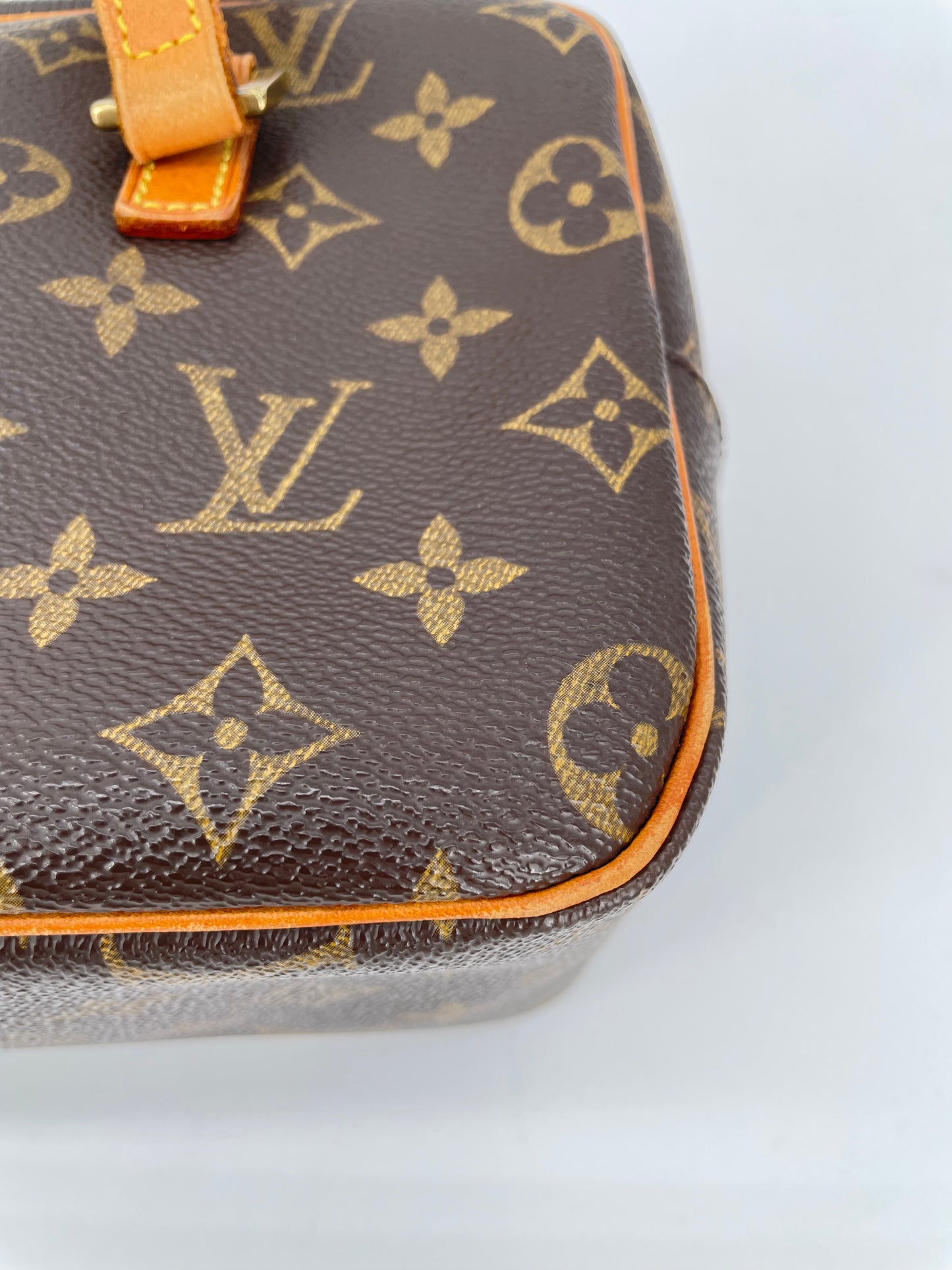 Preloved Louis Vuitton Cite Shoulder Bag, MM