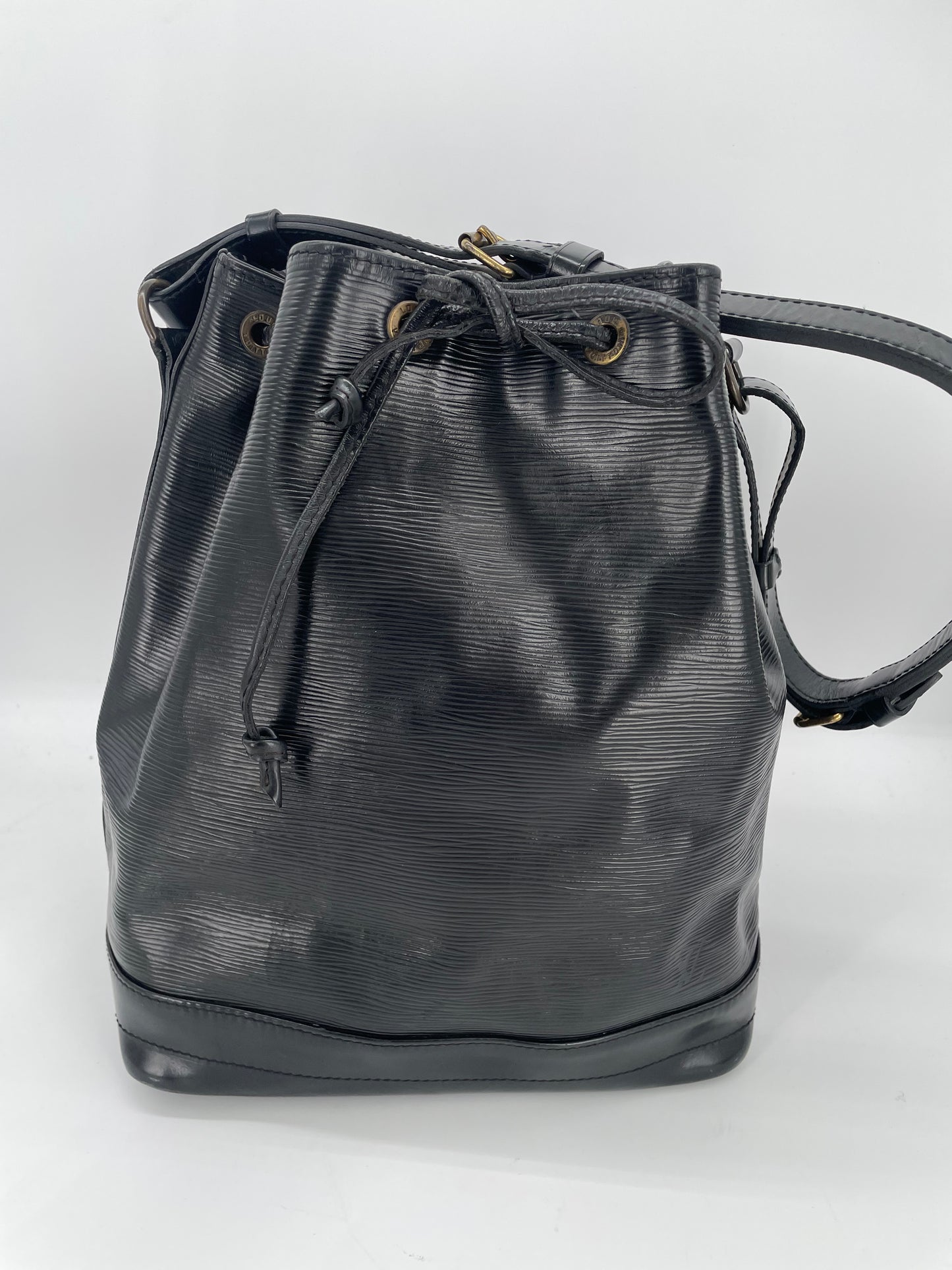 Preloved, Vintage Louis Vuitton Noe Bucket Bag, Large
