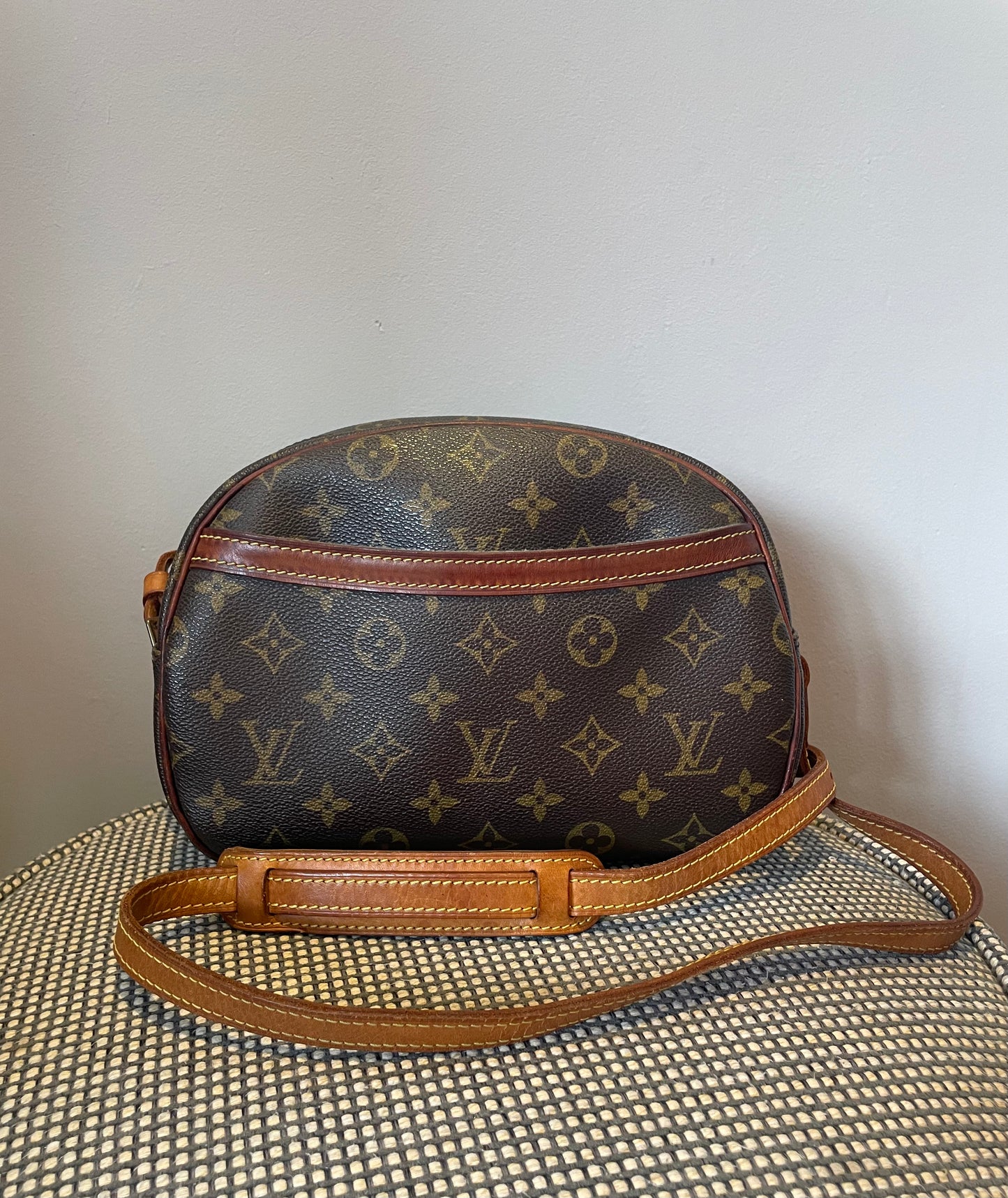 Preloved Vintage Louis Vuitton Blois Shoulder Bag