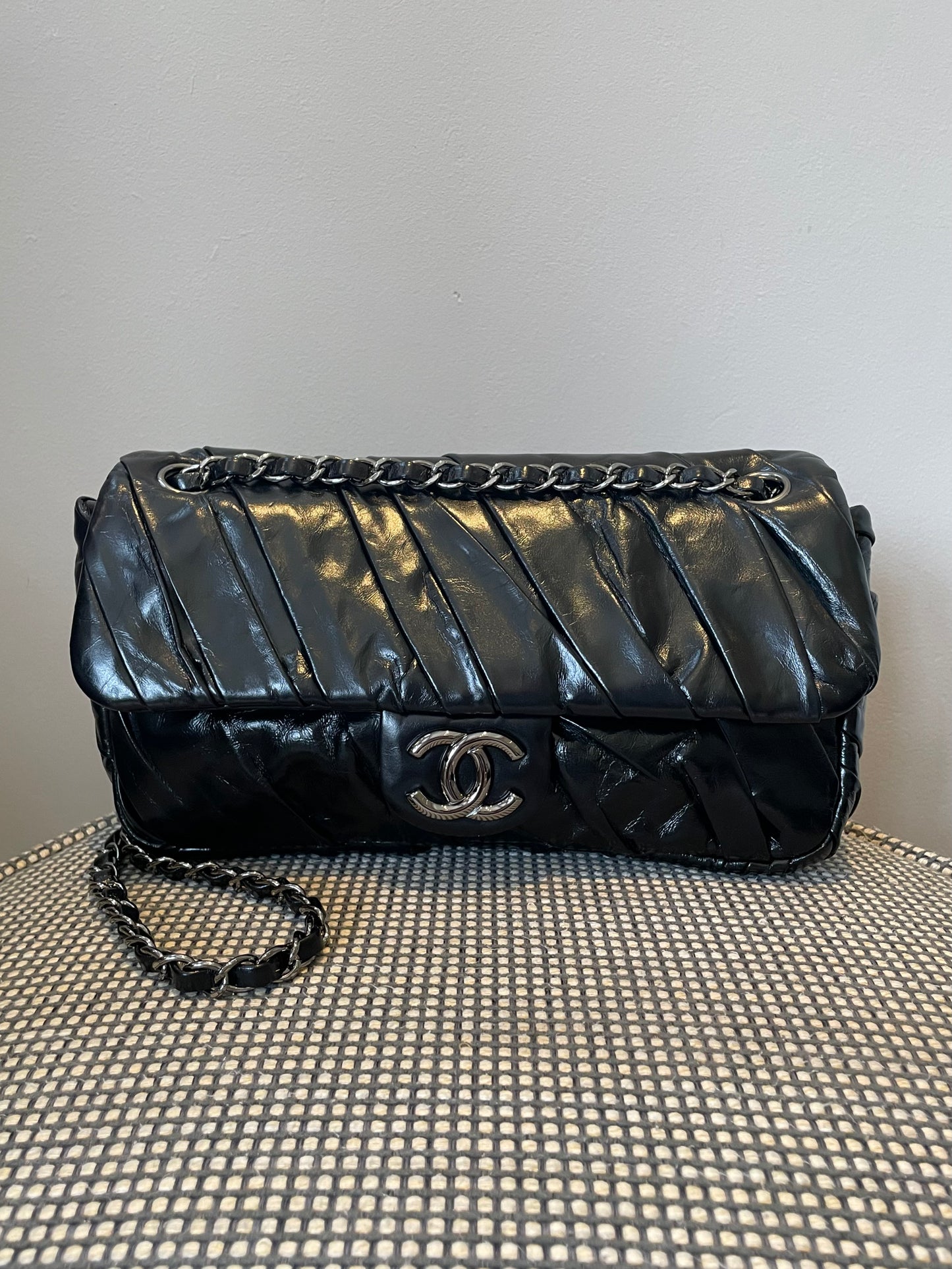 Preloved Chanel Glazed, Twisted Flap Calfskin Shoulder Bag, Medium