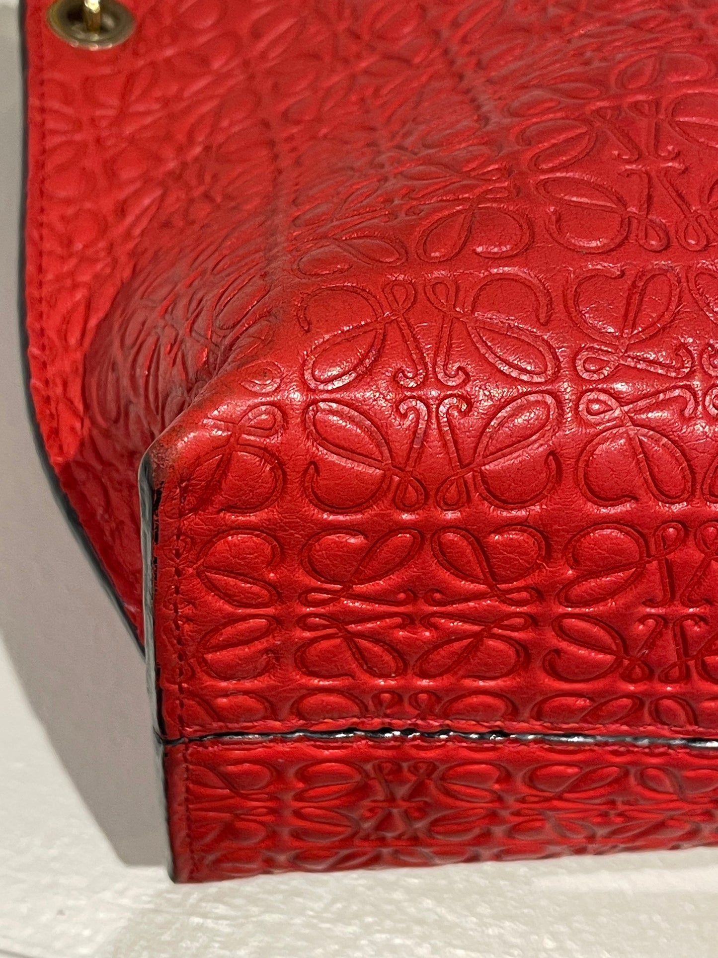 Preloved Loewe Avenue Embossed Shoulder Bag