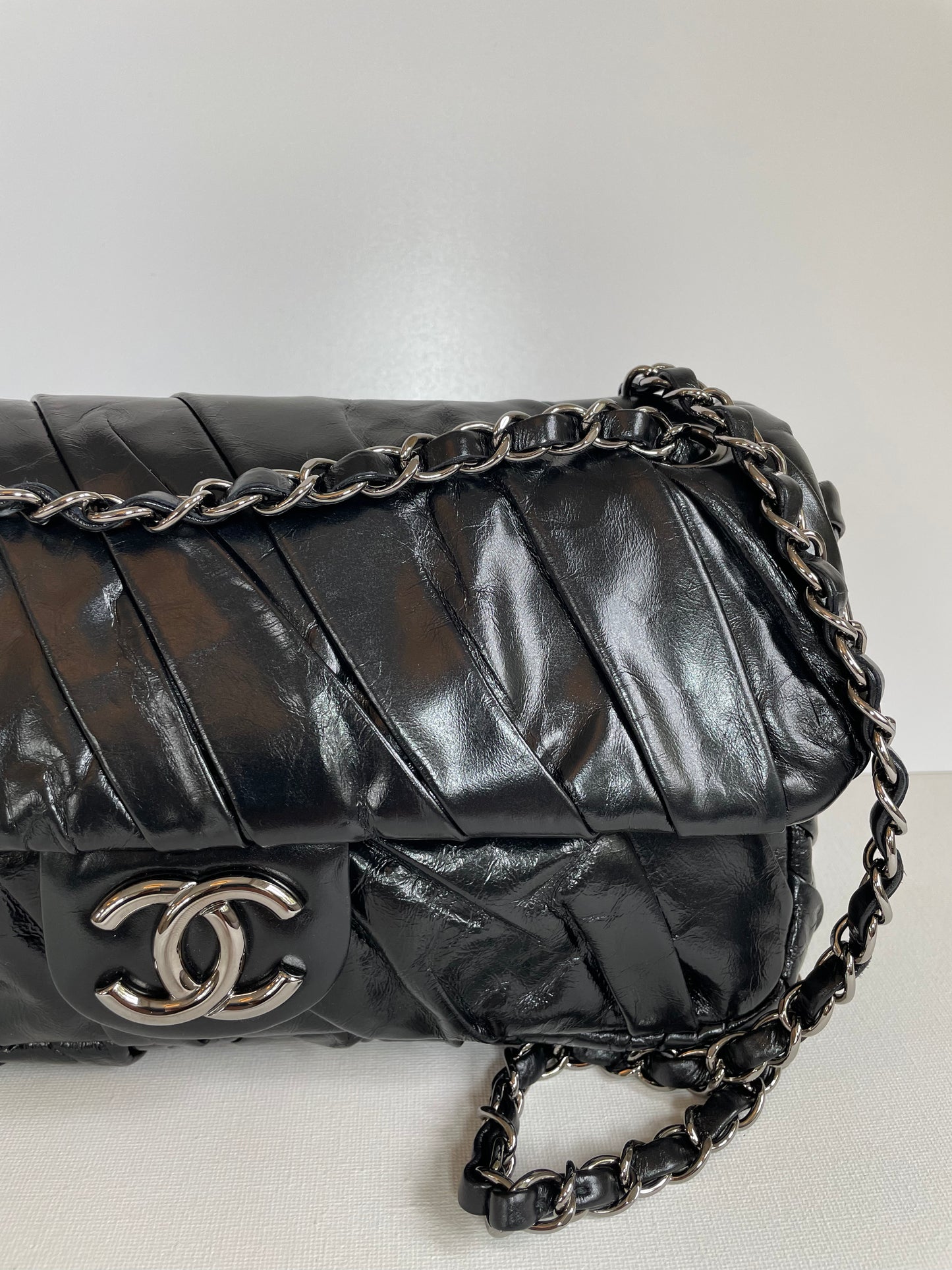 Preloved Chanel Glazed, Twisted Flap Calfskin Shoulder Bag, Medium