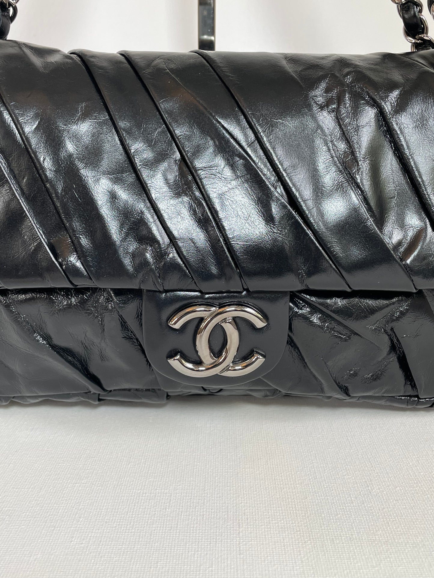 Preloved Chanel Glazed, Twisted Flap Calfskin Shoulder Bag, Medium