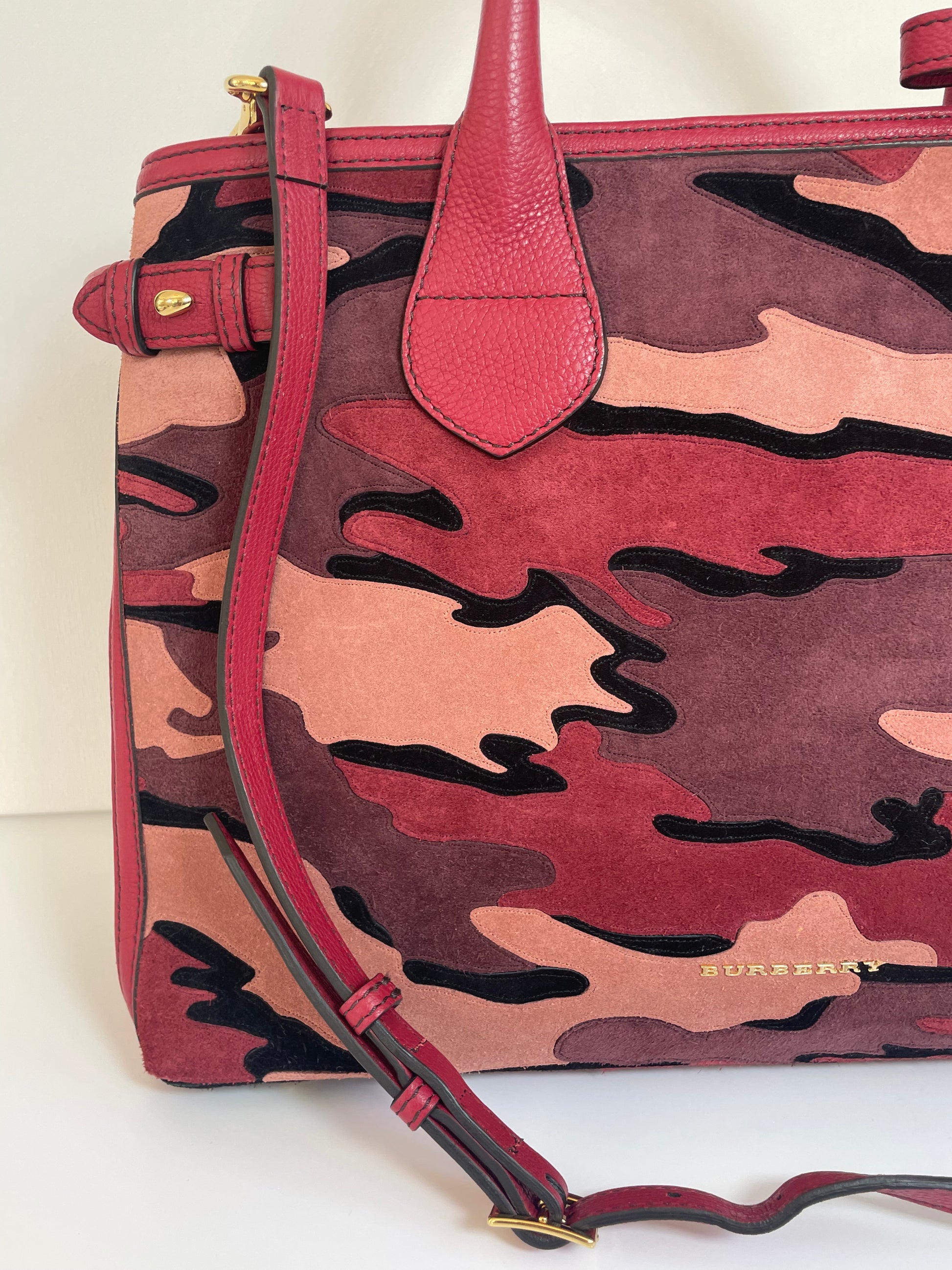 Burberry banner bag replica clearance